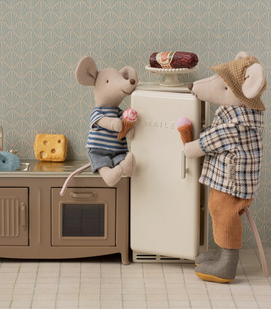 Maileg Grandad Mouse (16cm) Image 2