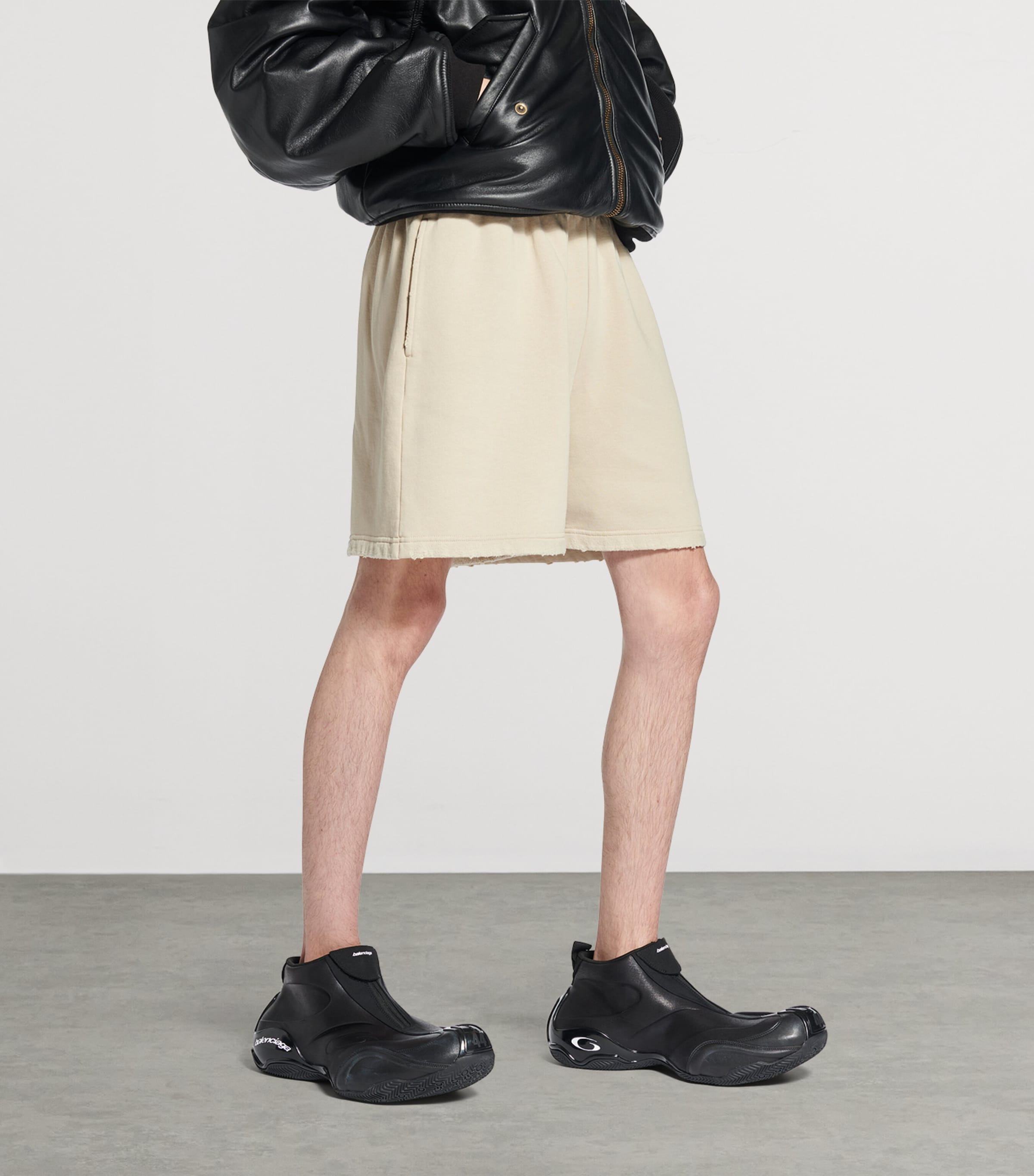 Balenciaga Mens Cotton Logo Shorts Image 2