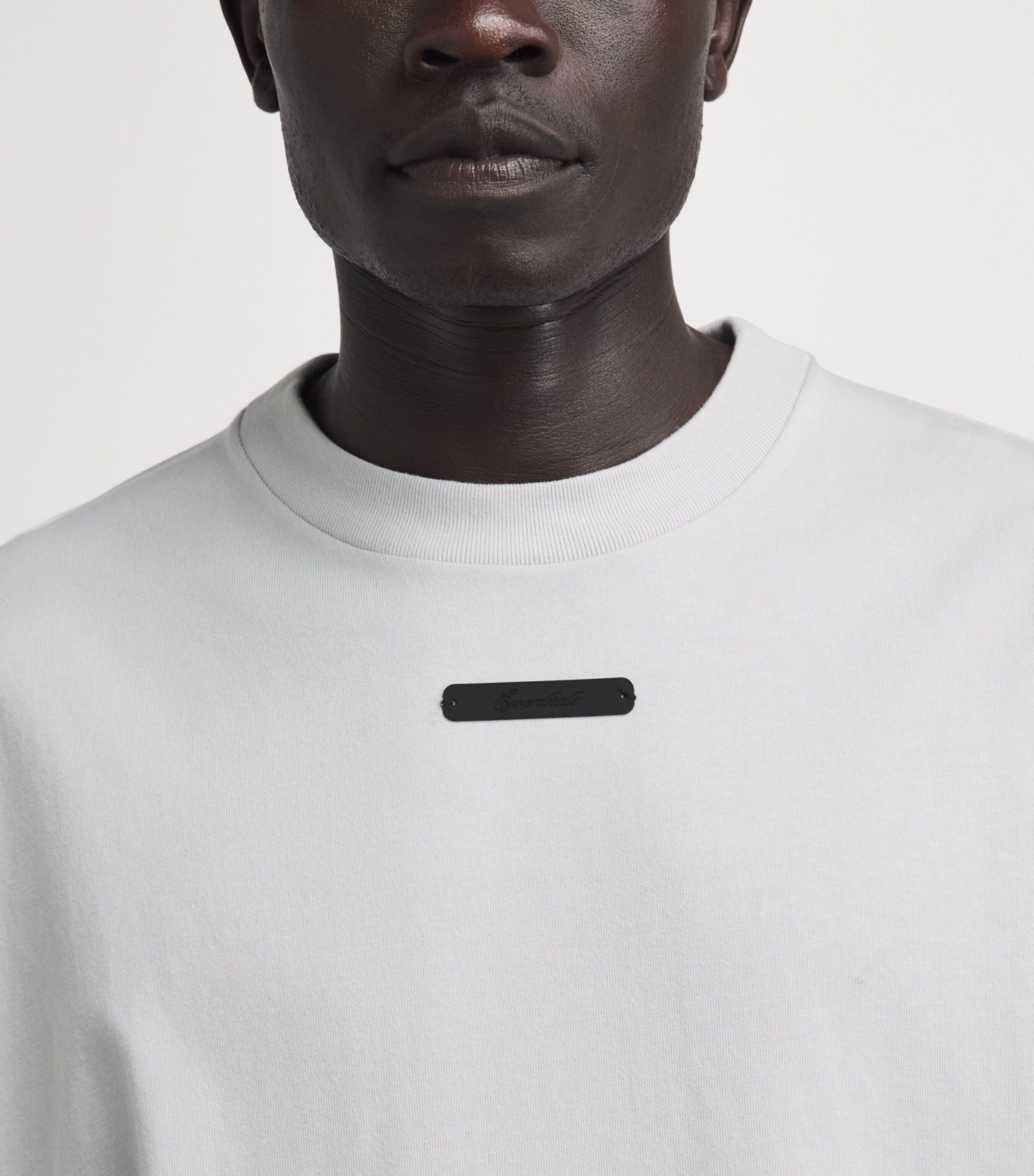 FEAR OF GOD ESSENTIALS Mens Cotton Boxy Merch T-Shirt Overcast Image 3