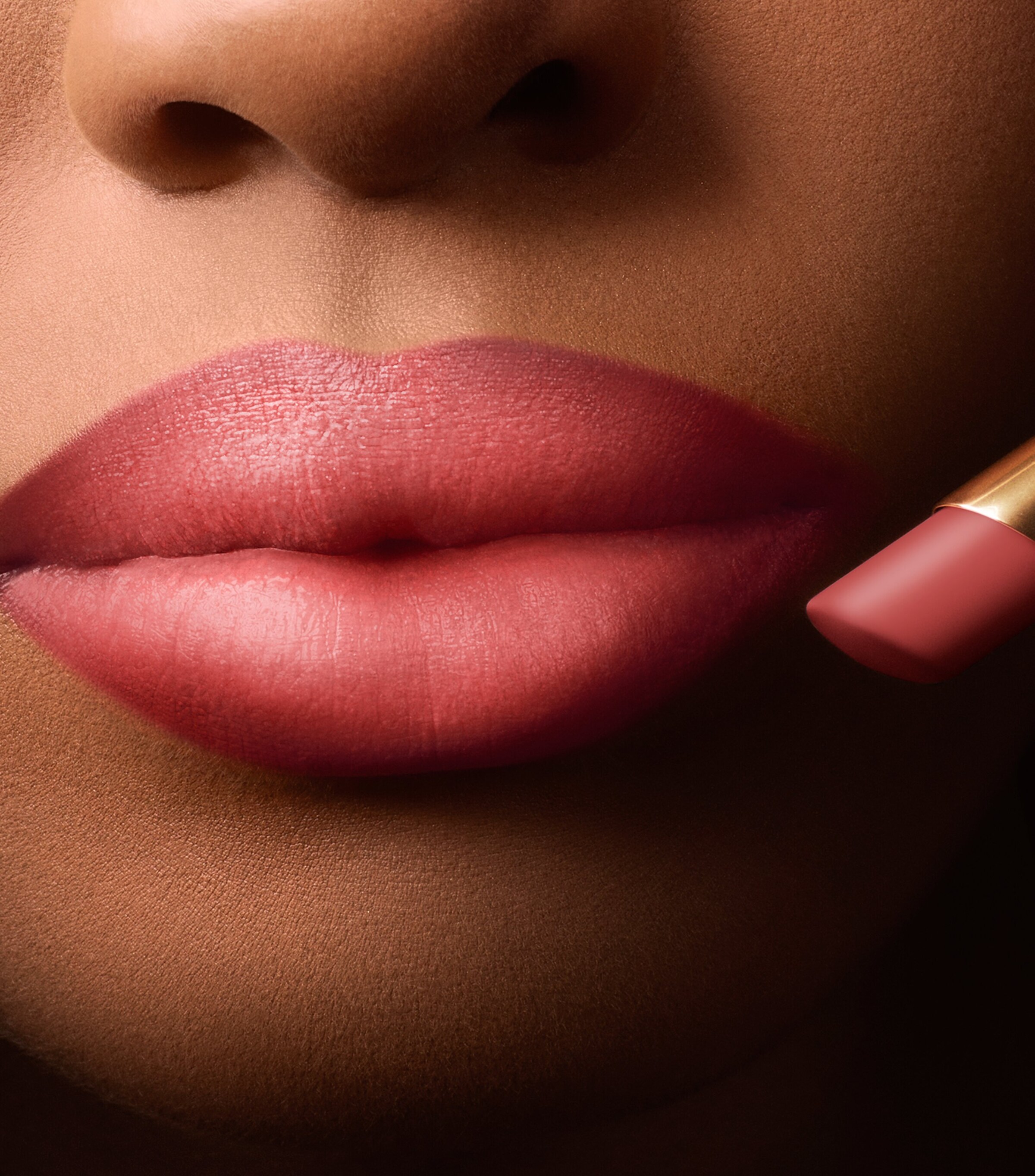 Christian Louboutin Rouge Stiletto Lumi Matte Lipstick Nuderose Image 4
