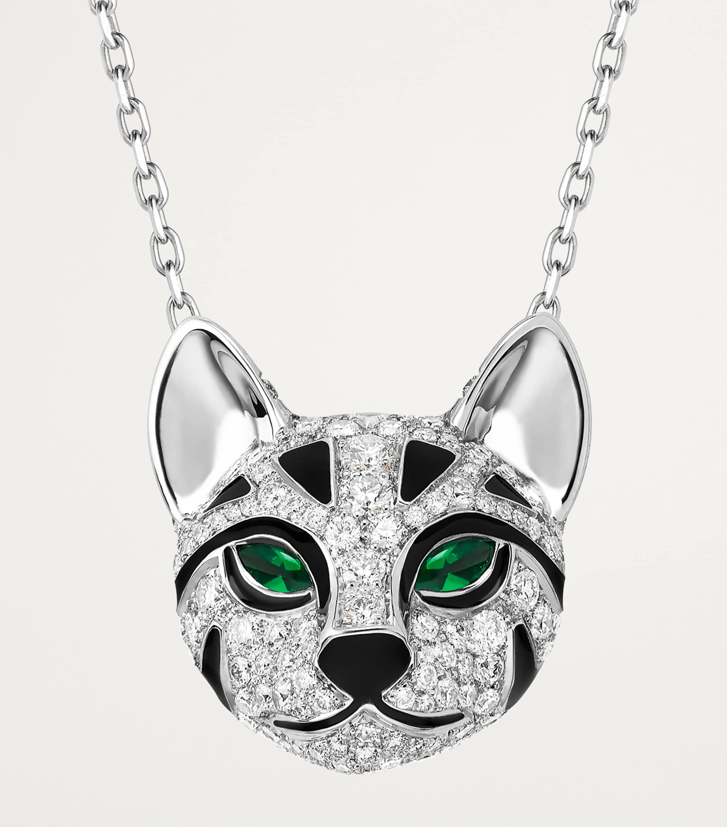 Boucheron White Gold, Diamond and Emerald Fuzzy, the Leopard Cat Pendant Necklace White Gold Image 4