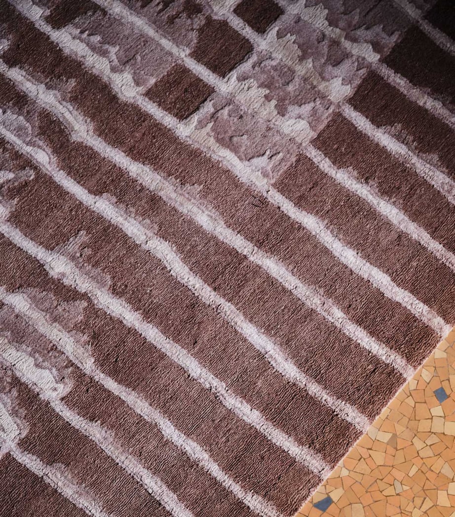 x Kelly Wearstler Elowen Peony Rug (2.44m x 3.05m) NEUTRAL Image 6