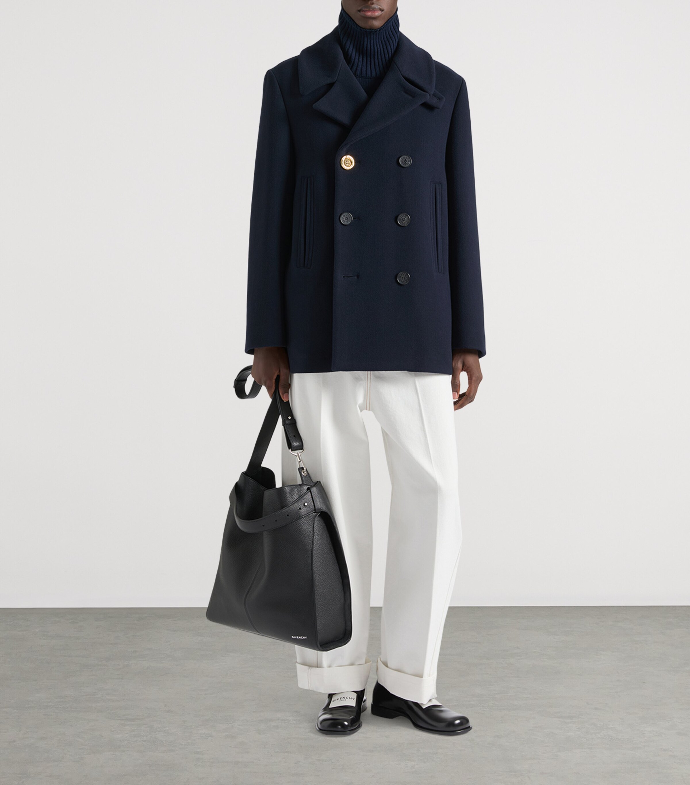 Medium Leather Belted Shoulder Bag BLACK Image 2