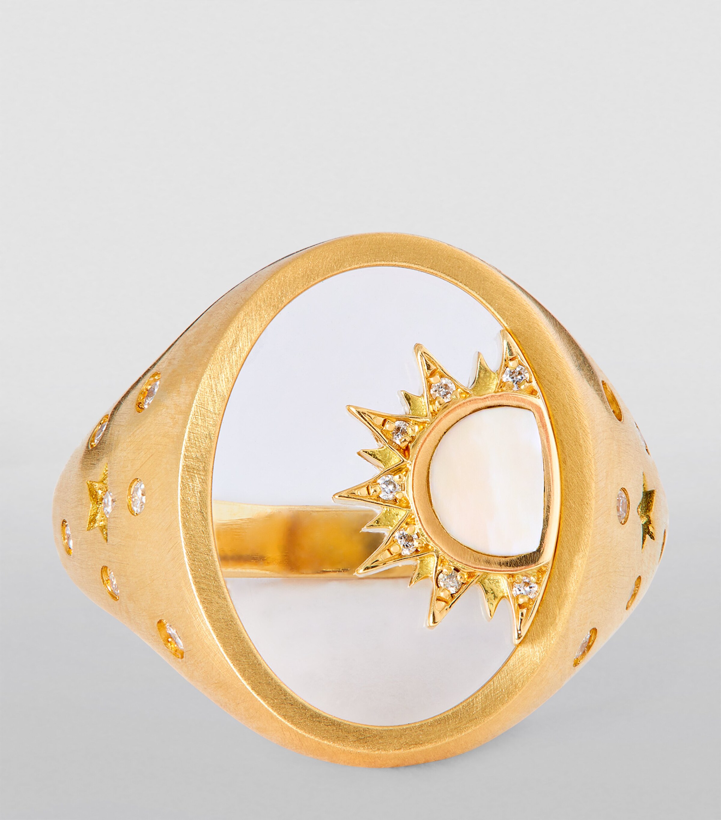 L'ATELIER NAWBAR Yellow Gold, Diamond and Mother-of-Pearl Shams 2.0 Ring White Image 3
