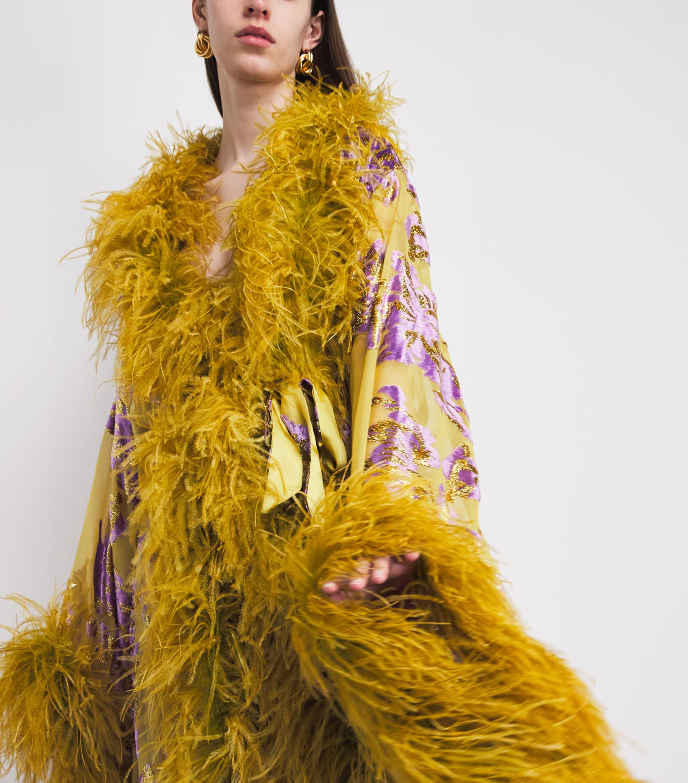 Taller Marmo Womens Silk-Blend Feathered Melendo Robe Lavander Gold Kiwi Image 5