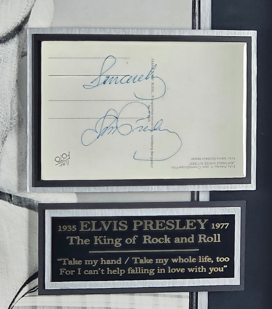 Leipzig Galleries Elvis Presley Signed Vintage Framed Display Image 2