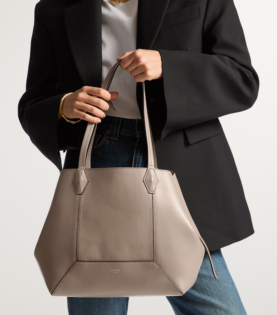 Diamond Medium Leather Tote Bag TAUPE/TAUPE Image 6