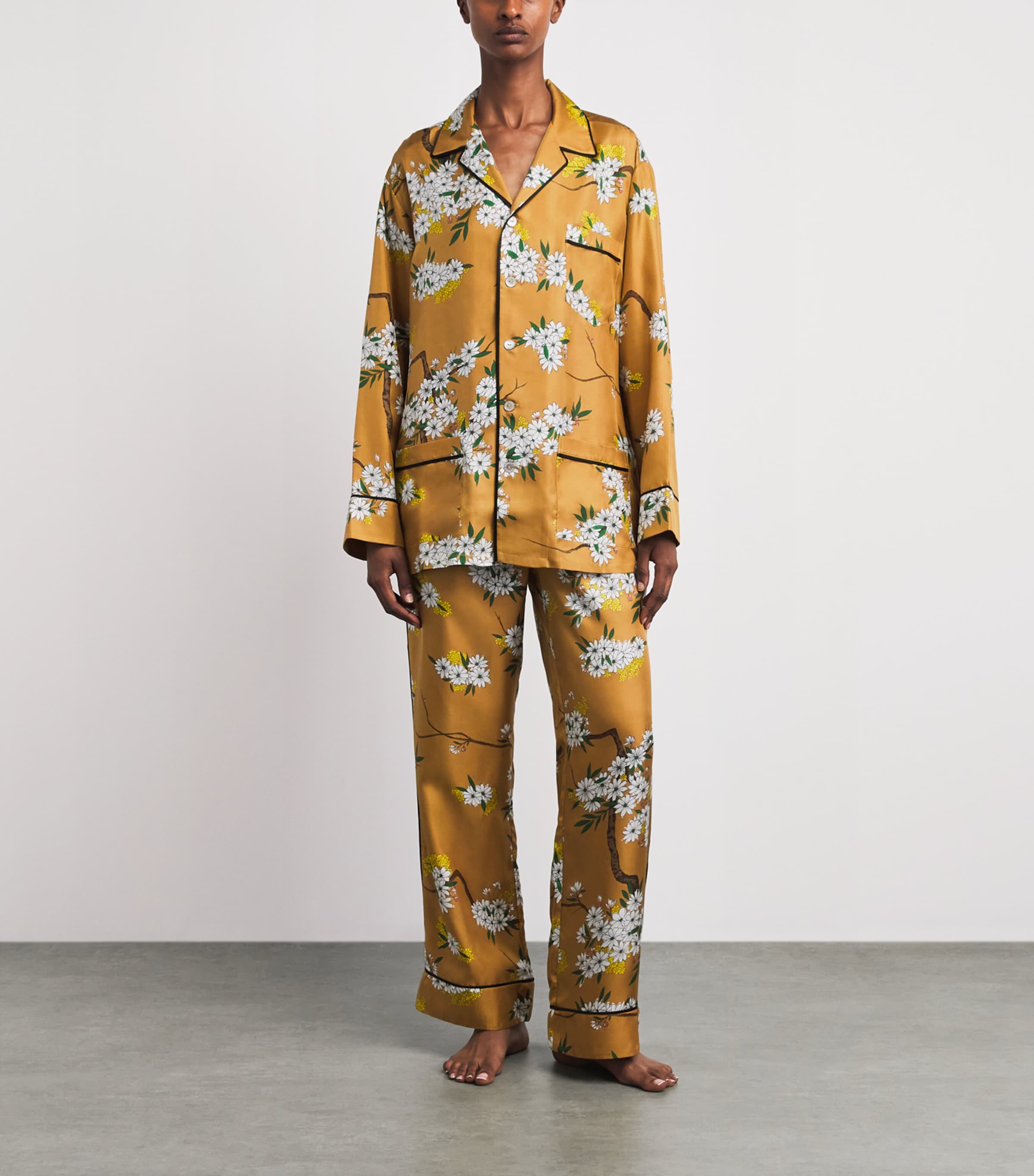Olivia von Halle Womens Silk Floral Yves Pyjama Set Carmena Image 2