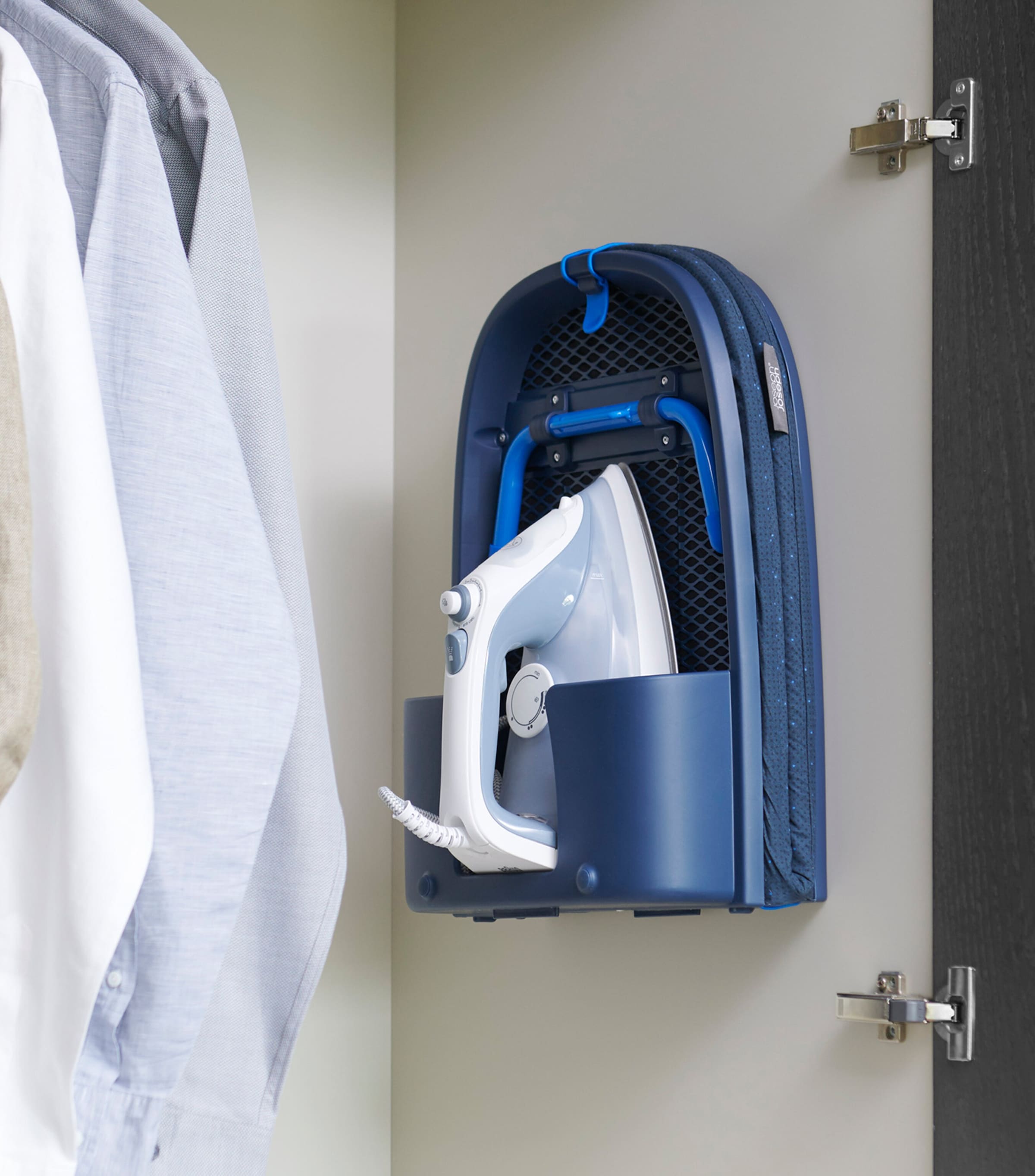 Pocket Plus Folding Ironing Board BLACK/BLUE Image 4