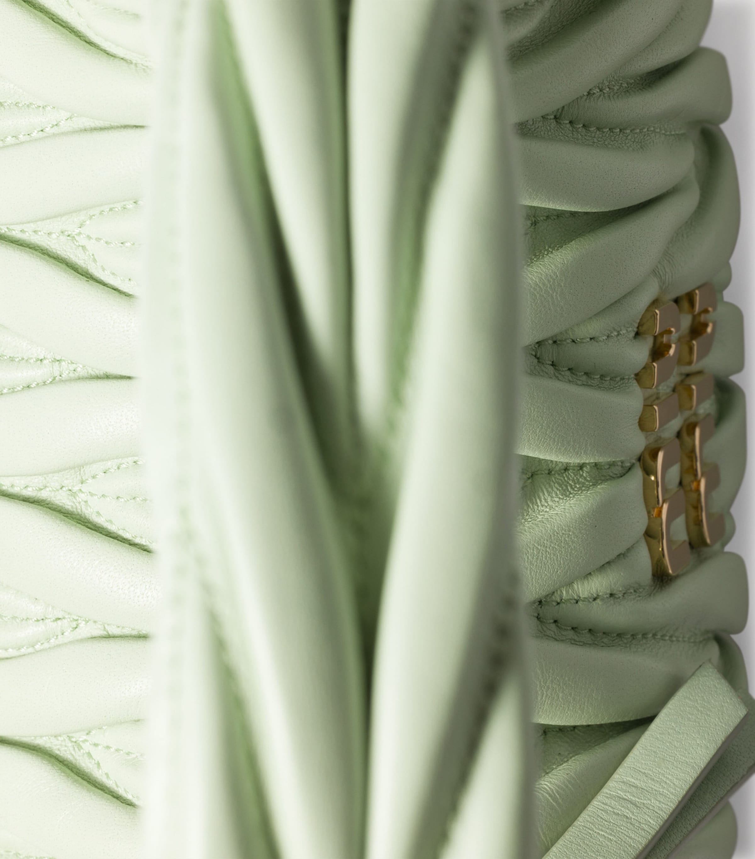 Small Matelassé Lambskin Wander Top-Handle Bag F0934 Image 4