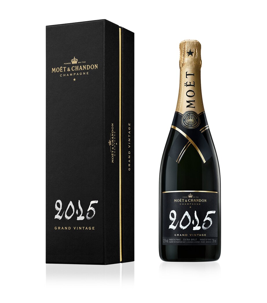 Moët & Chandon Grand Vintage Brut Champagne 2015 (75cl) - Champagne, France Image 2