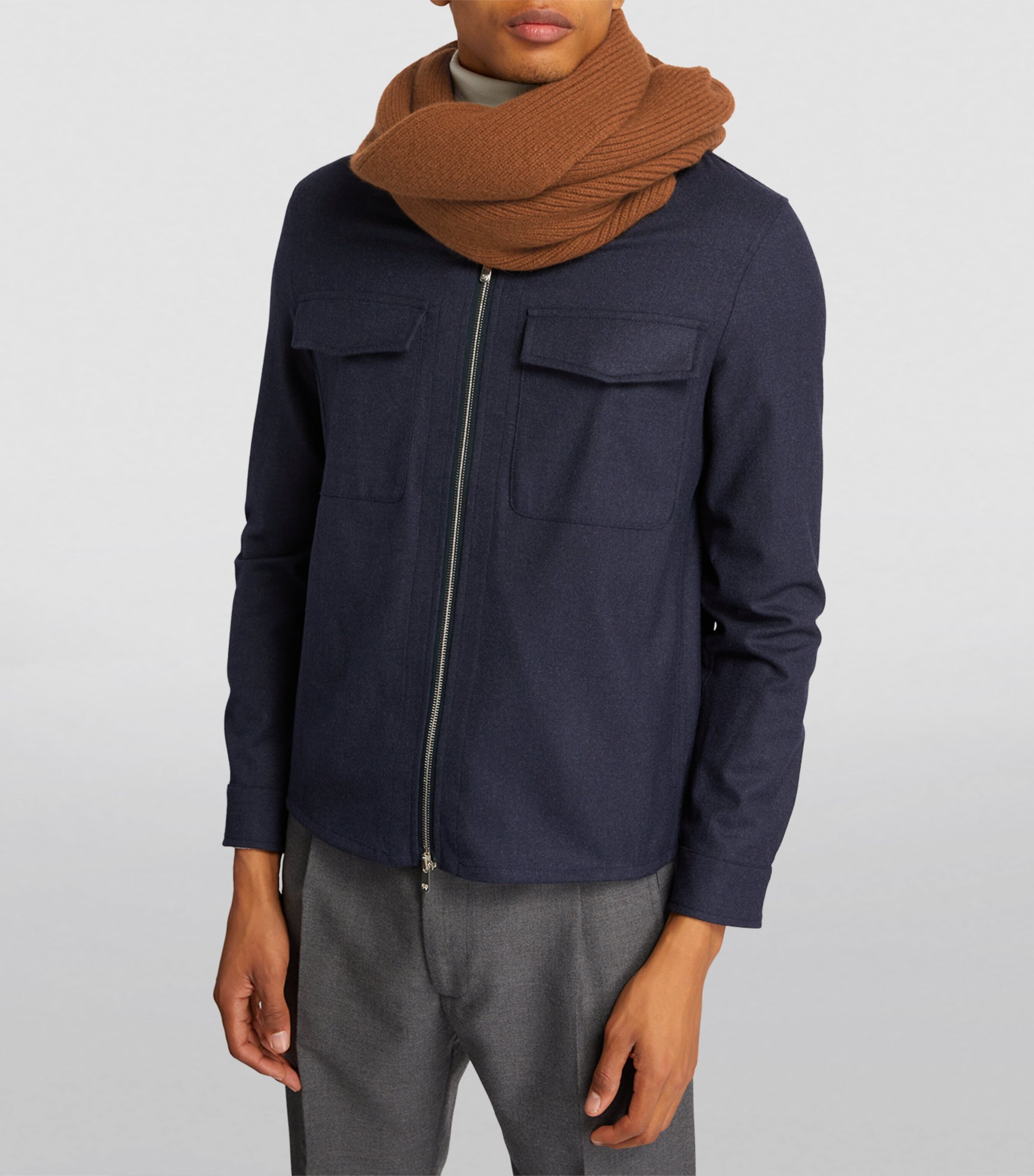 Classic Lambswool Scarf 040 - WALNUT Image 4