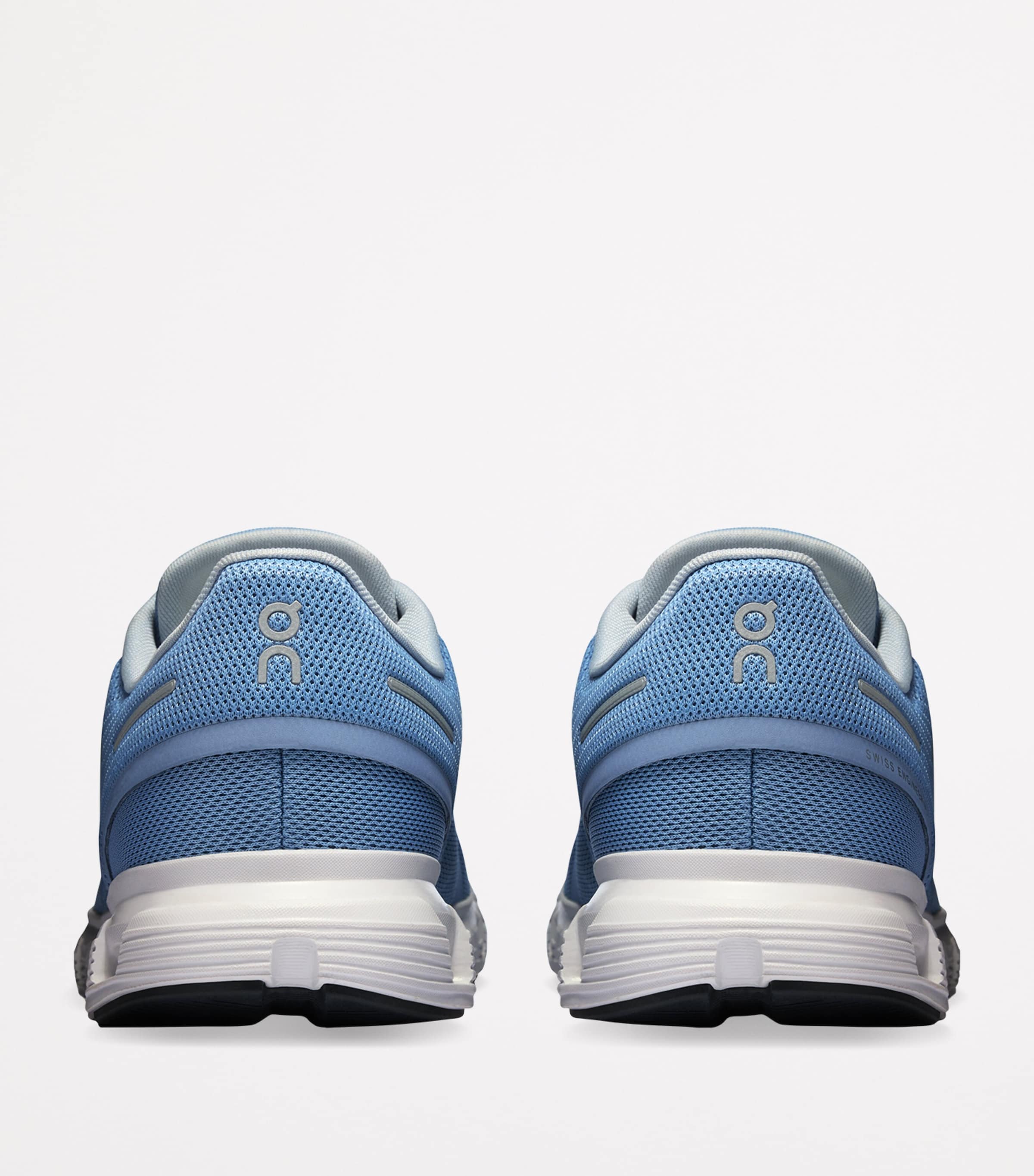 On Cloud 6 Trainers Chambray | White Image 2