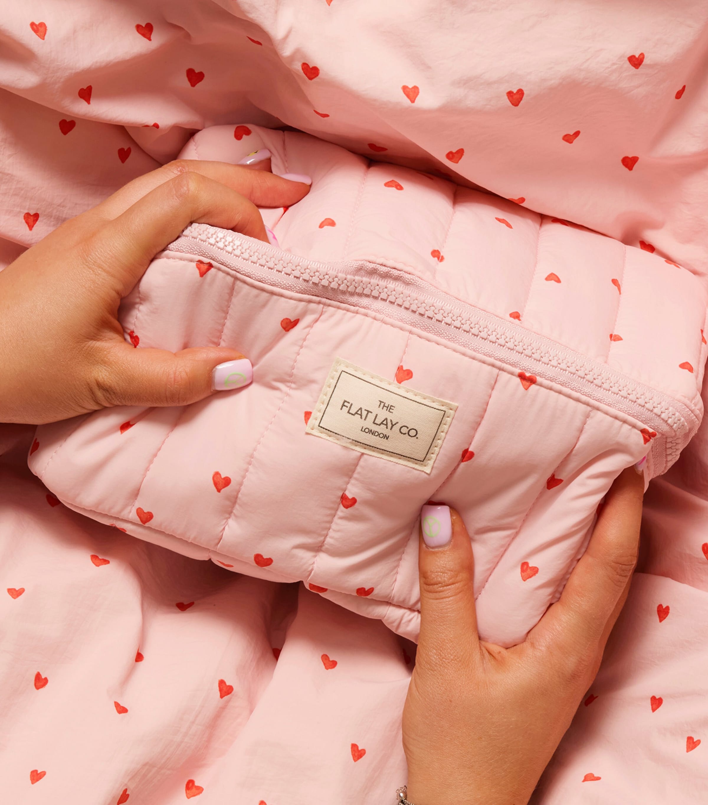 Heart Print Make-Up Bag SWEET PINK HEARTS Image 3