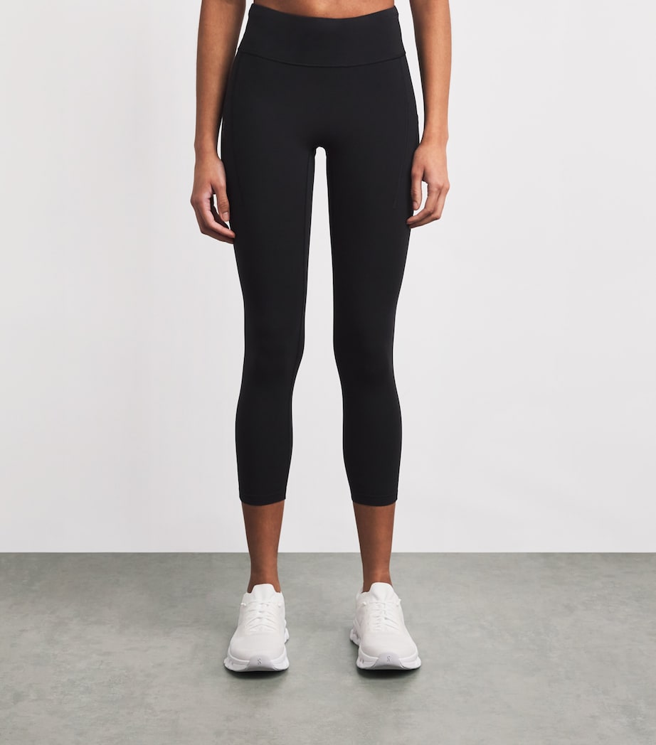 On Womens Performance 7/8 Leggings Black Image 4