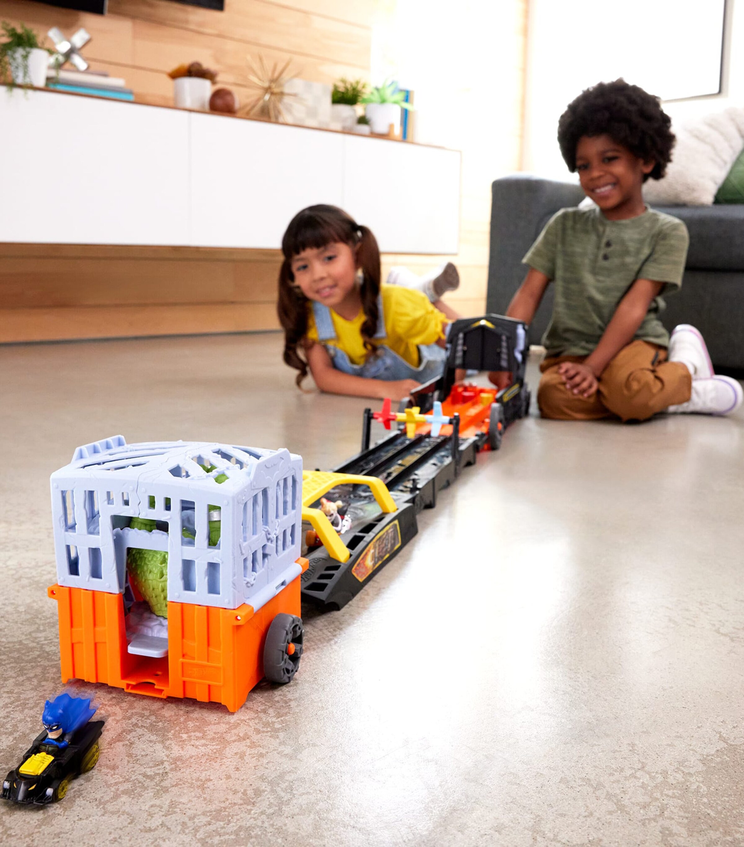 Imaginext DC Super Friends Transforming Bat-Tank Toy MULTI Image 3