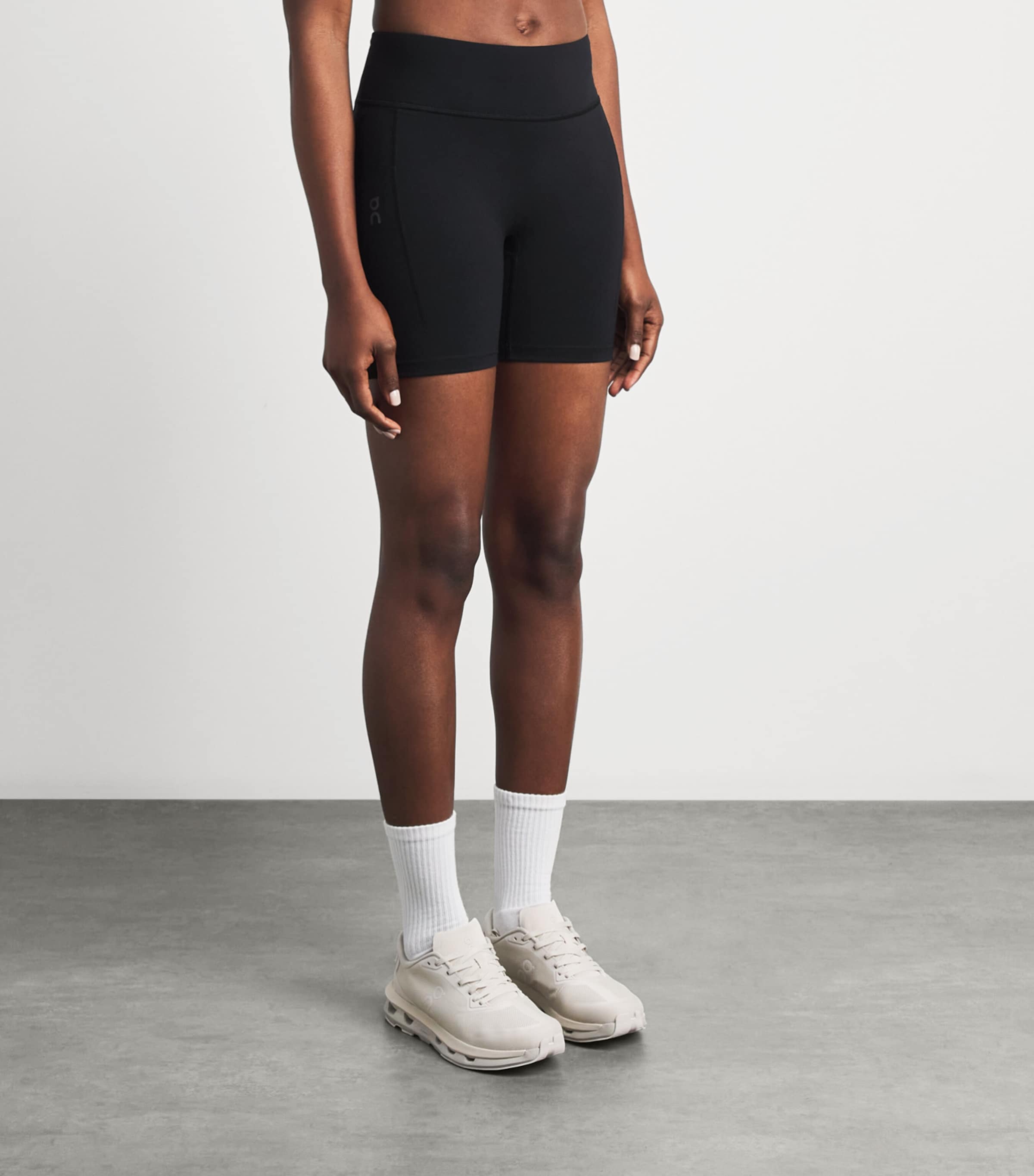 On Womens Performance Tight Shorts Black Image 4