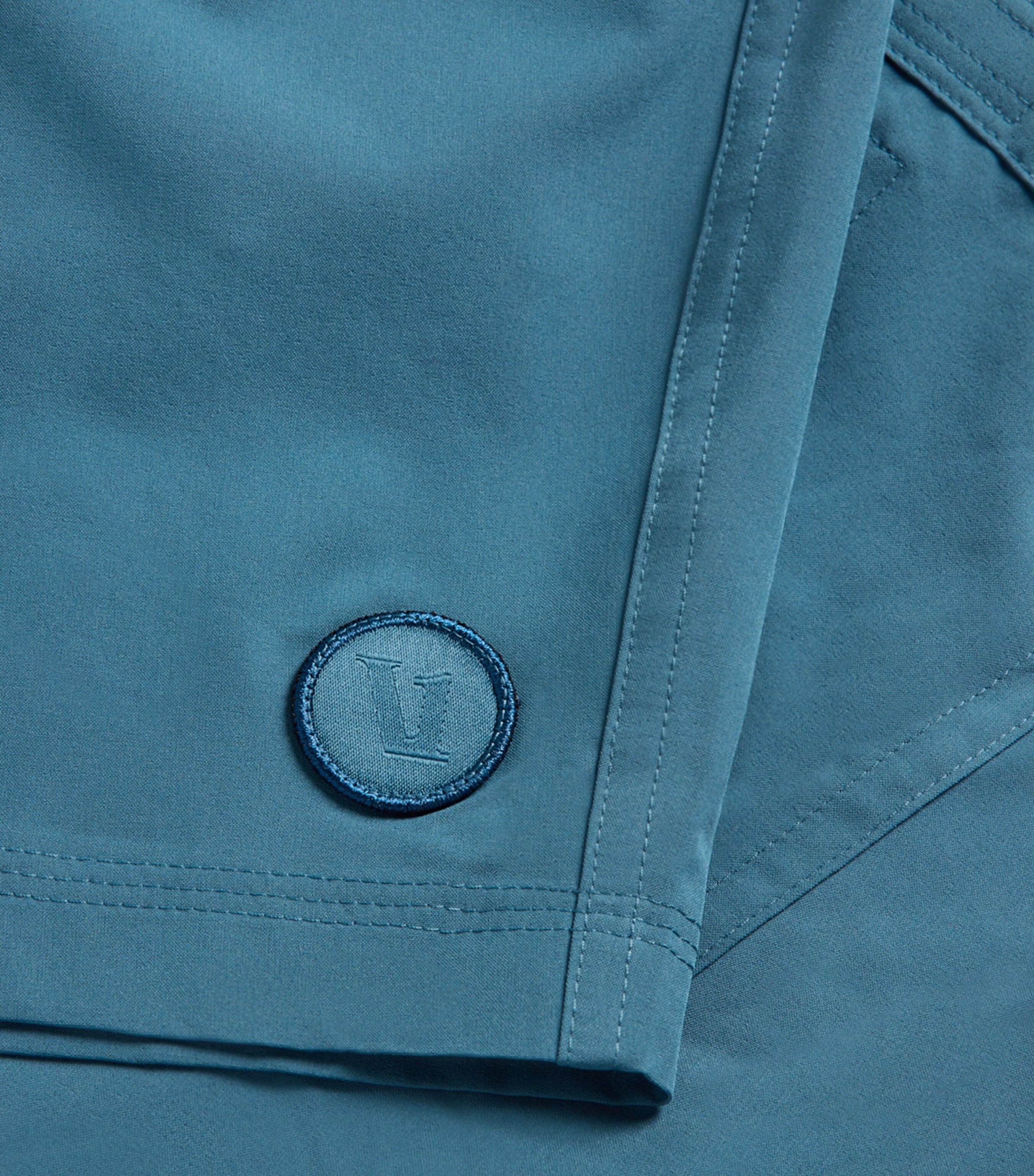 VUORI Mens Kore Shorts Pbt Pool Blue Tonal Image 2