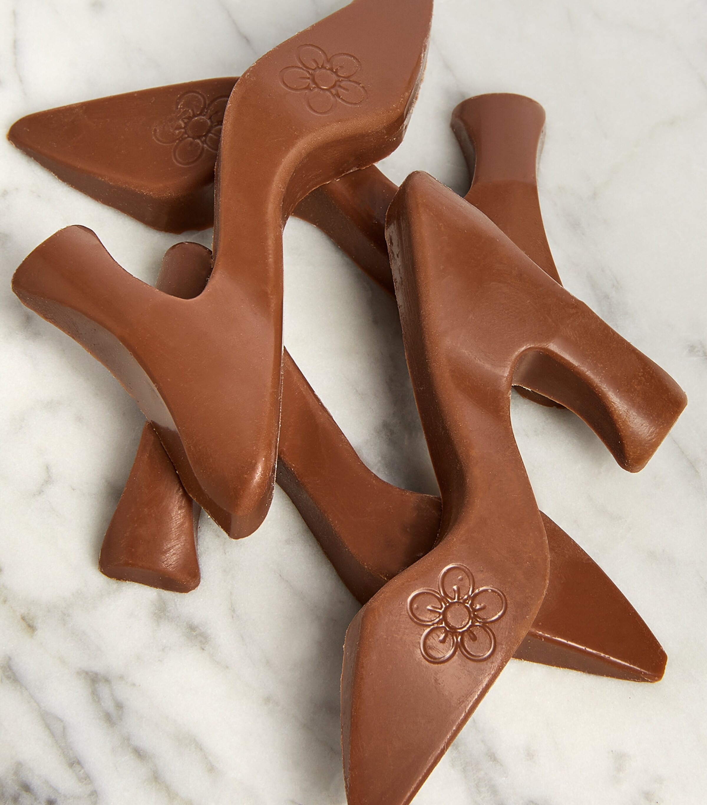 Charbonnel et Walker Milk Sea Salt Chocolate Gift Box (60g) Image 4