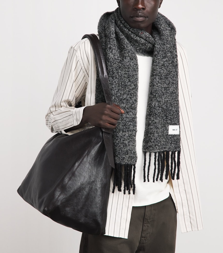 NN.07 Alpaca-Wool-Blend Fringed Scarf Black Image 3