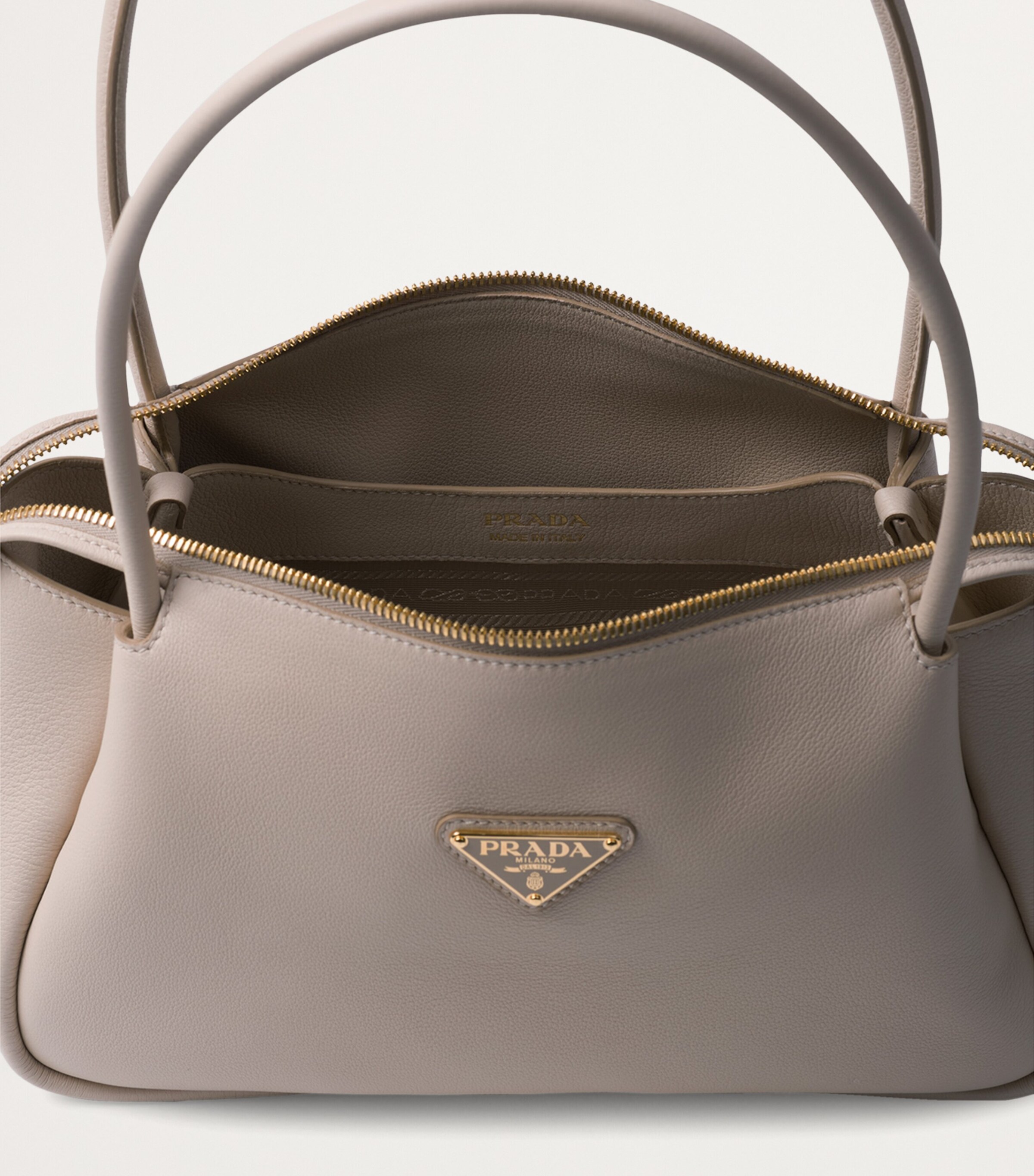 Medium Leather Darling Shoulder Bag F03AN Image 4