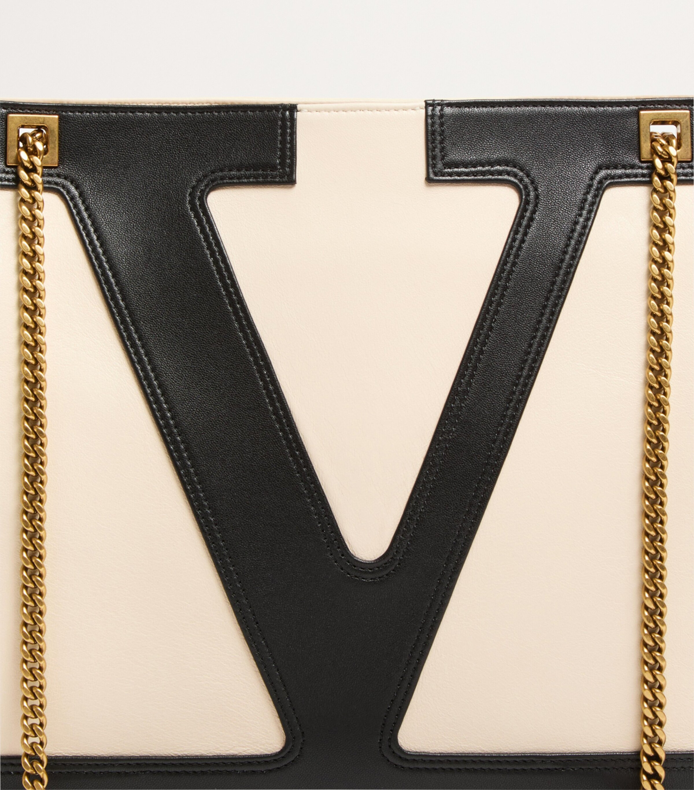 Medium Lambskin Viva Superstar Tote Bag R4V Image 9