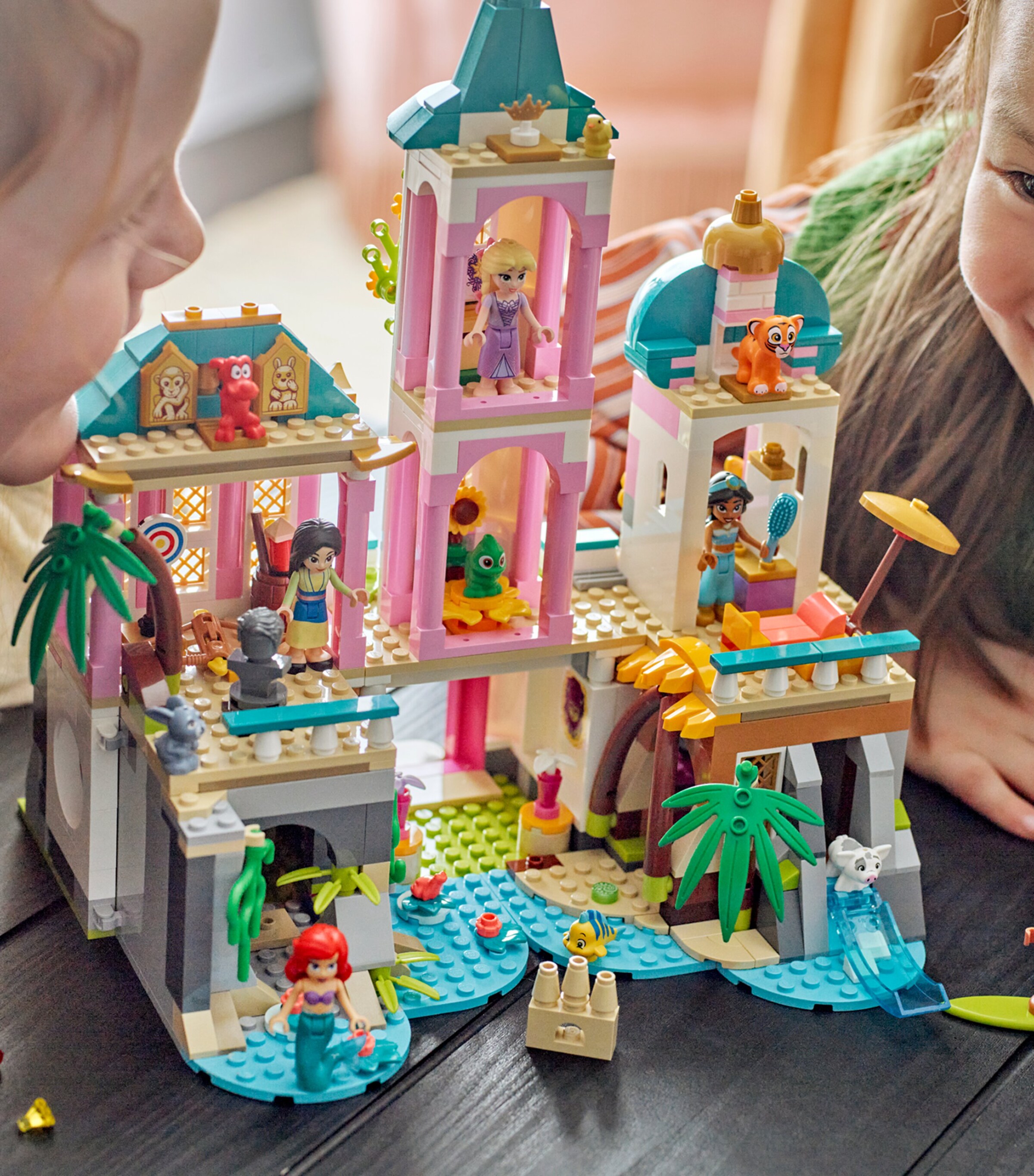 Disney Princess Castle & Royal Pets 43267 MULTI Image 2