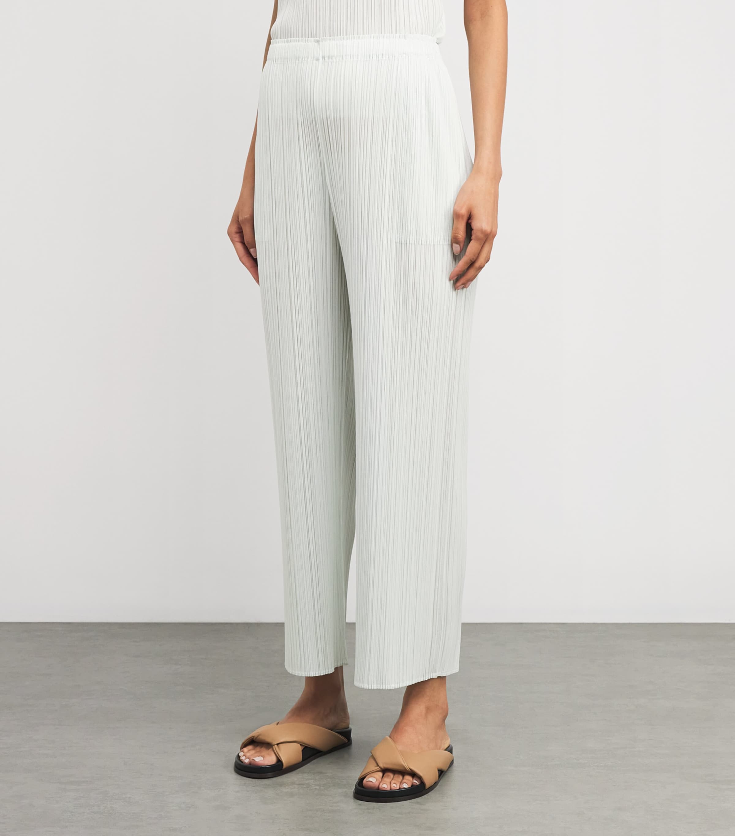 Monthly Colors April Straight Trousers 03 Image 3