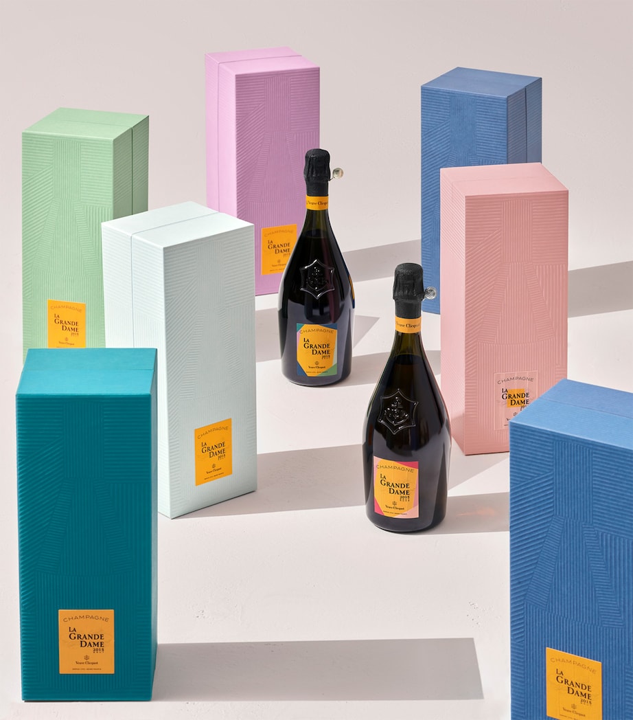 La Grande Dame Champagne Rosé 2015 (75cl) PINK Image 2