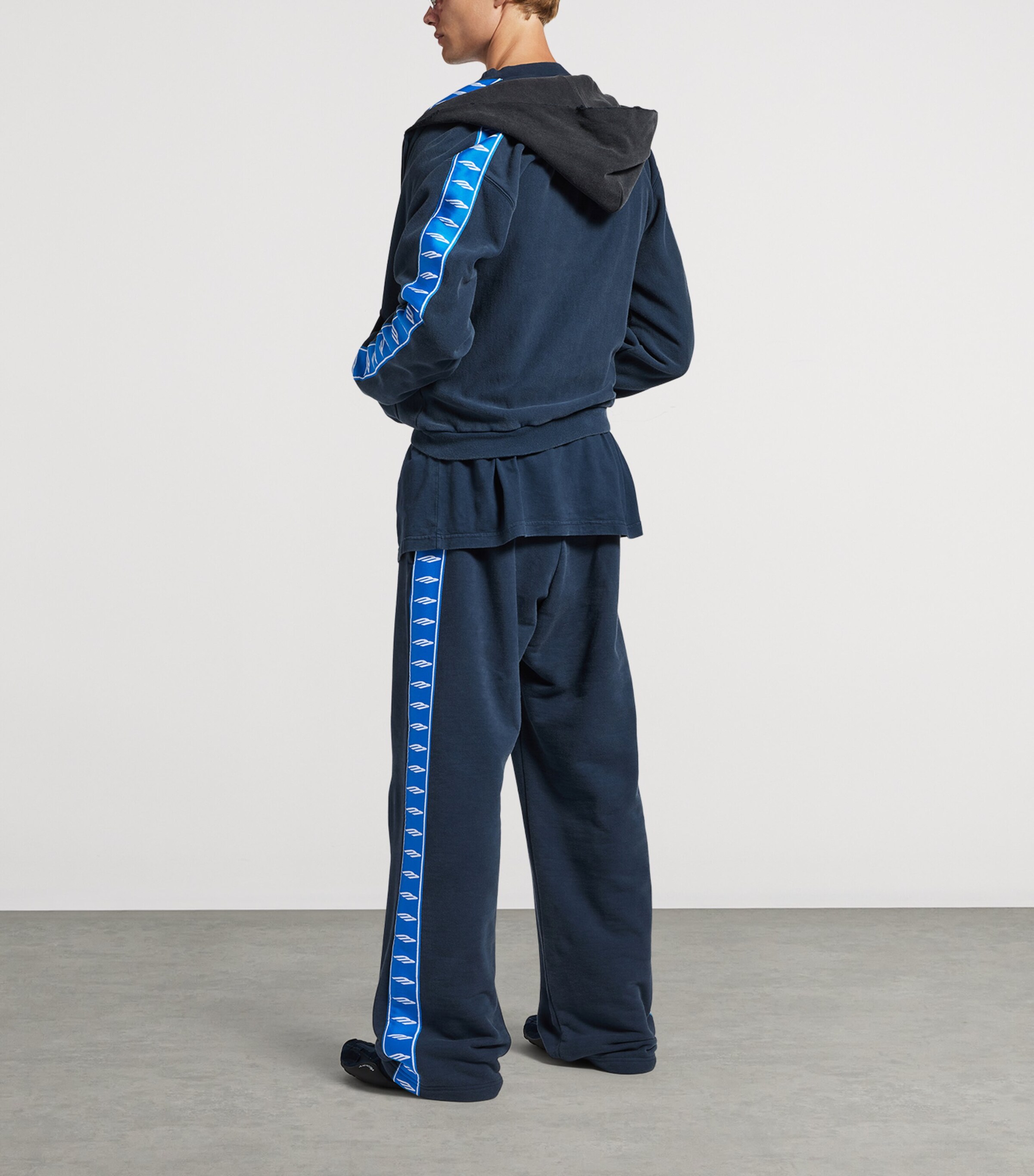 Oversized Sweatpants 8593 Image 3