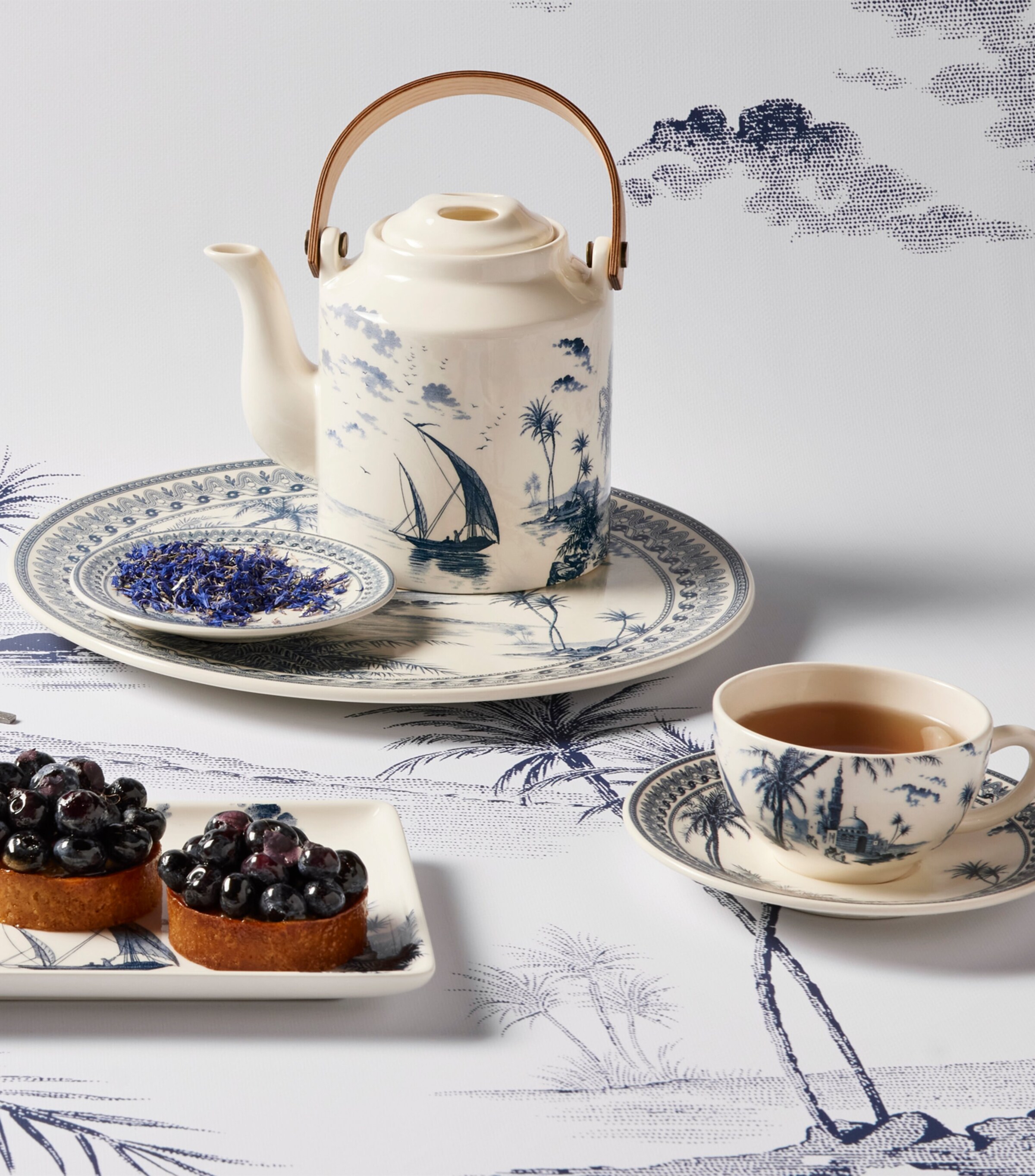 Ceramic Dépareillé Oblong Serving Platter (15.5cm x 36cm) BLUE Image 3