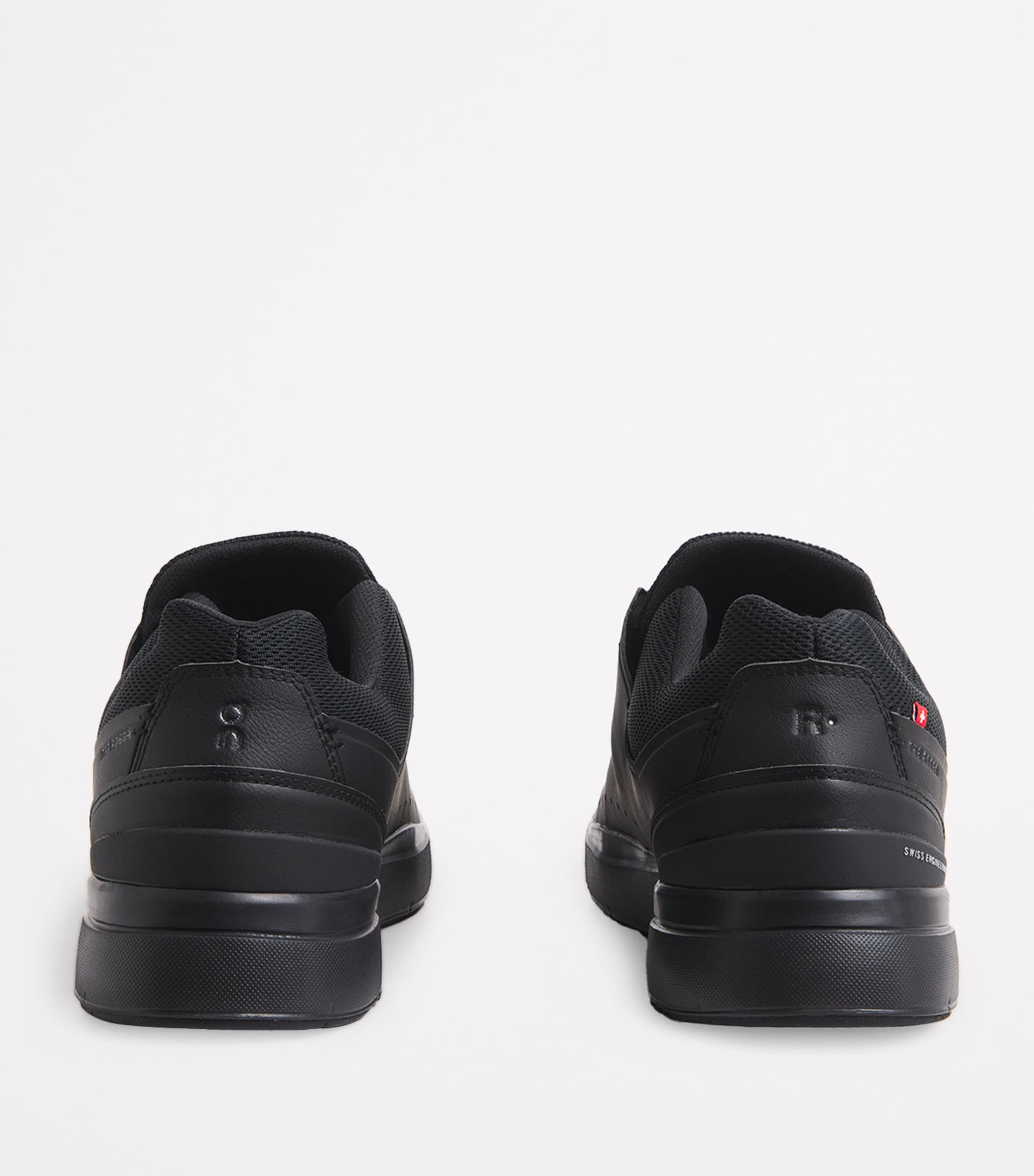 The Roger Advantage Sneakers ALL BLACK Image 4