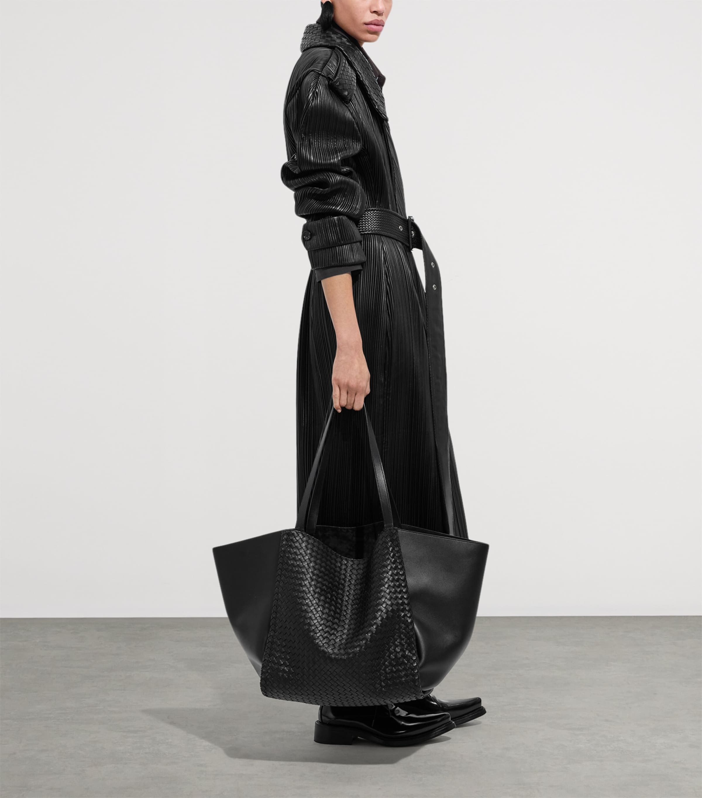 Bottega Veneta Black Large Nappa Leather Corso Shoulder Bag