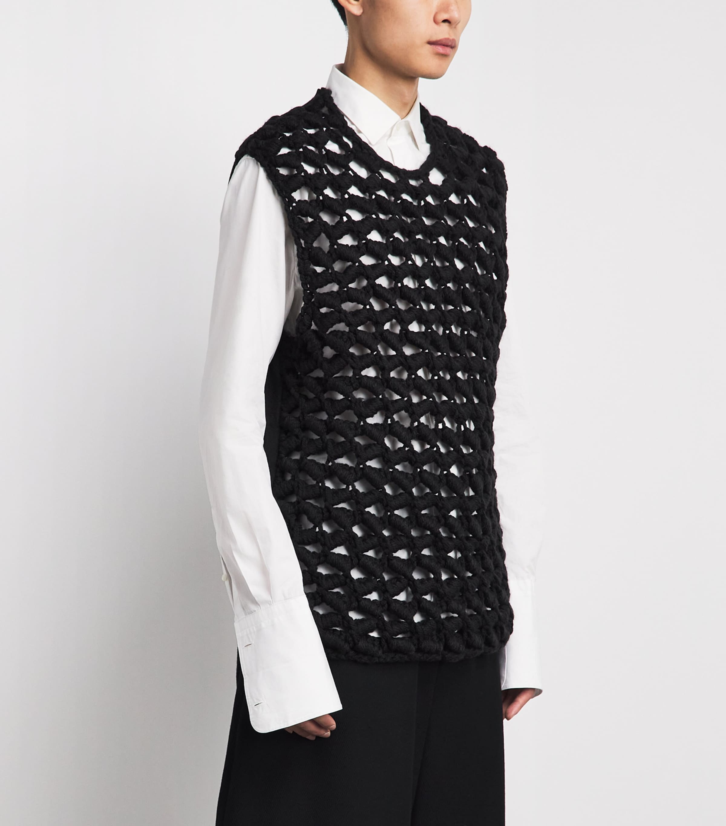 Comme Des Garçons Mens Wool-Blend Crochet Sweater Vest Black X Black Image 4