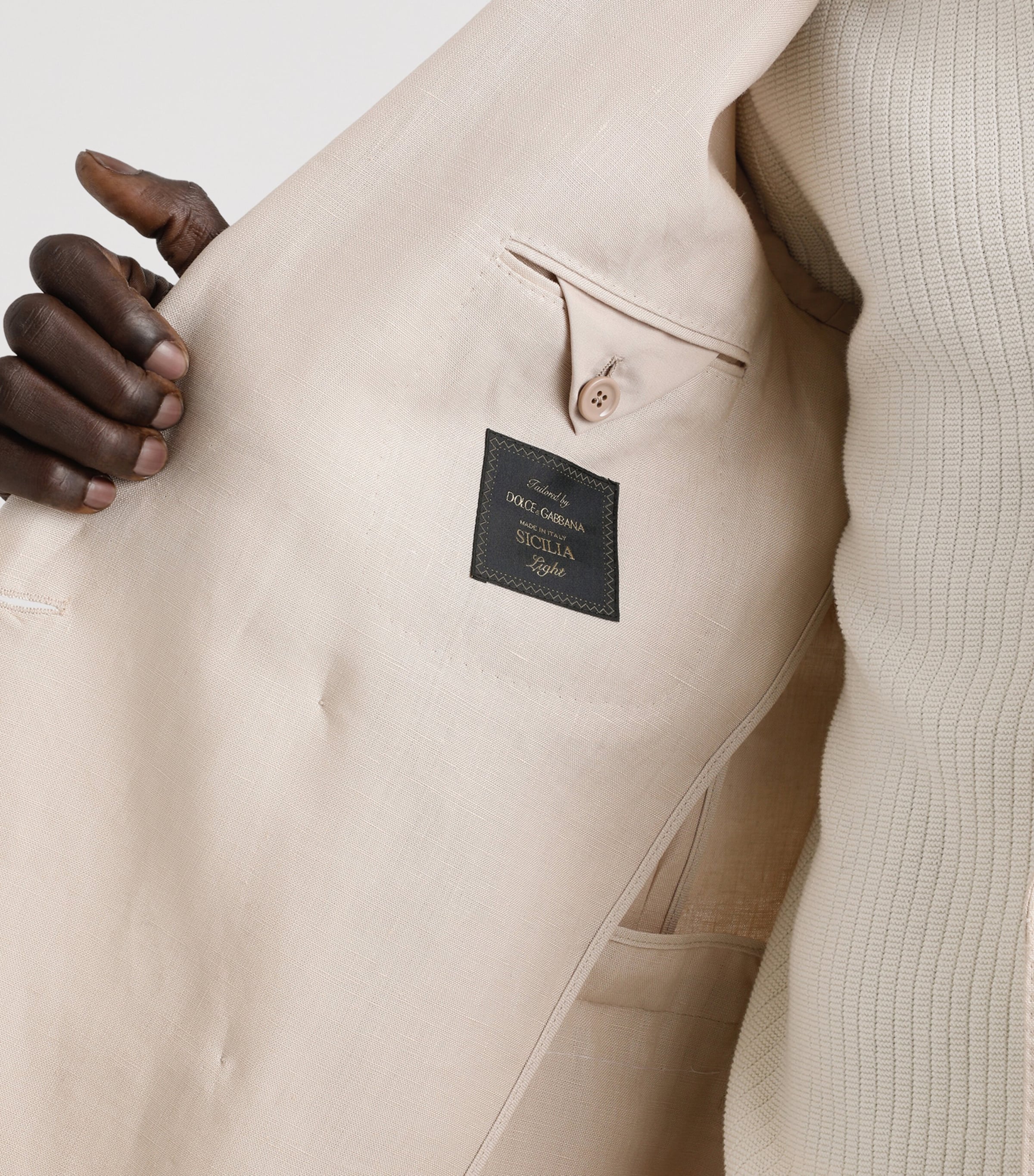テーラードジャケット DOLCE & GABBANA LINEN DOUBLE-BREASTED JACKET WITH PATCH Portofino double-breasted linen jacket in White for Men