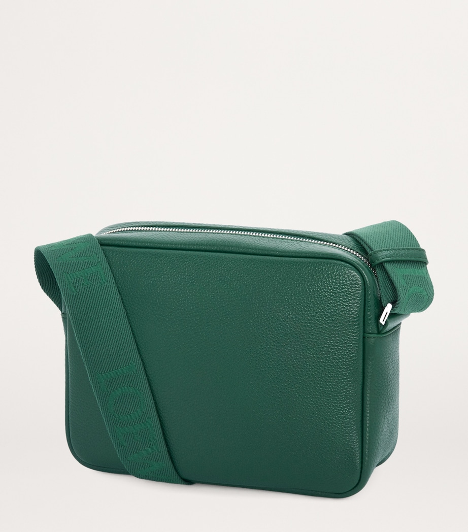 XS Leather Pebble Messenger Bag EVERGREEN Image 2