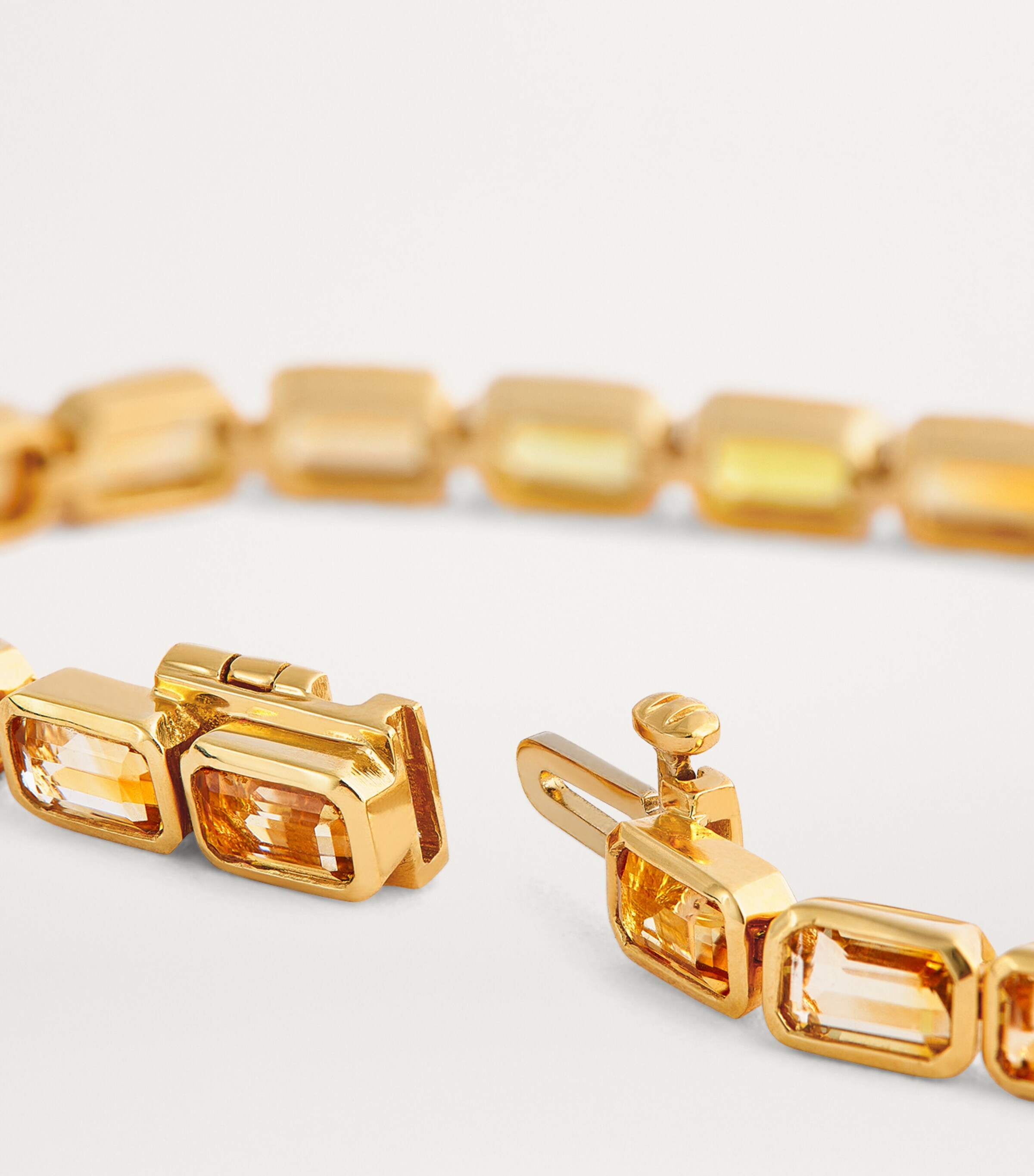 SHAY Yellow Gold, Sapphire and Citrine East West Tennis Bracelet Yellow Gold Image 5