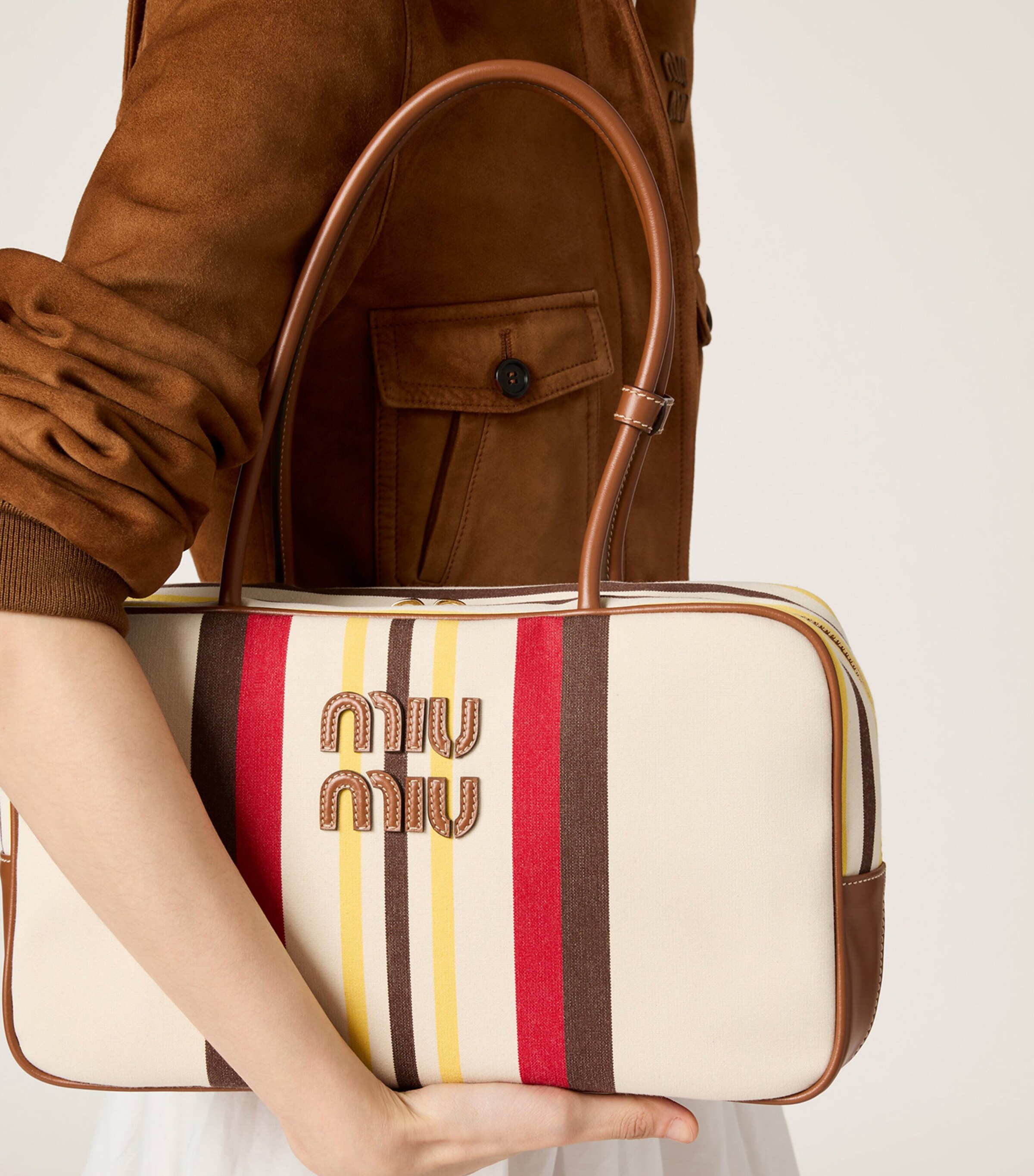 Leather-Canvas Beau Top-Handle Bag F061W Image 2