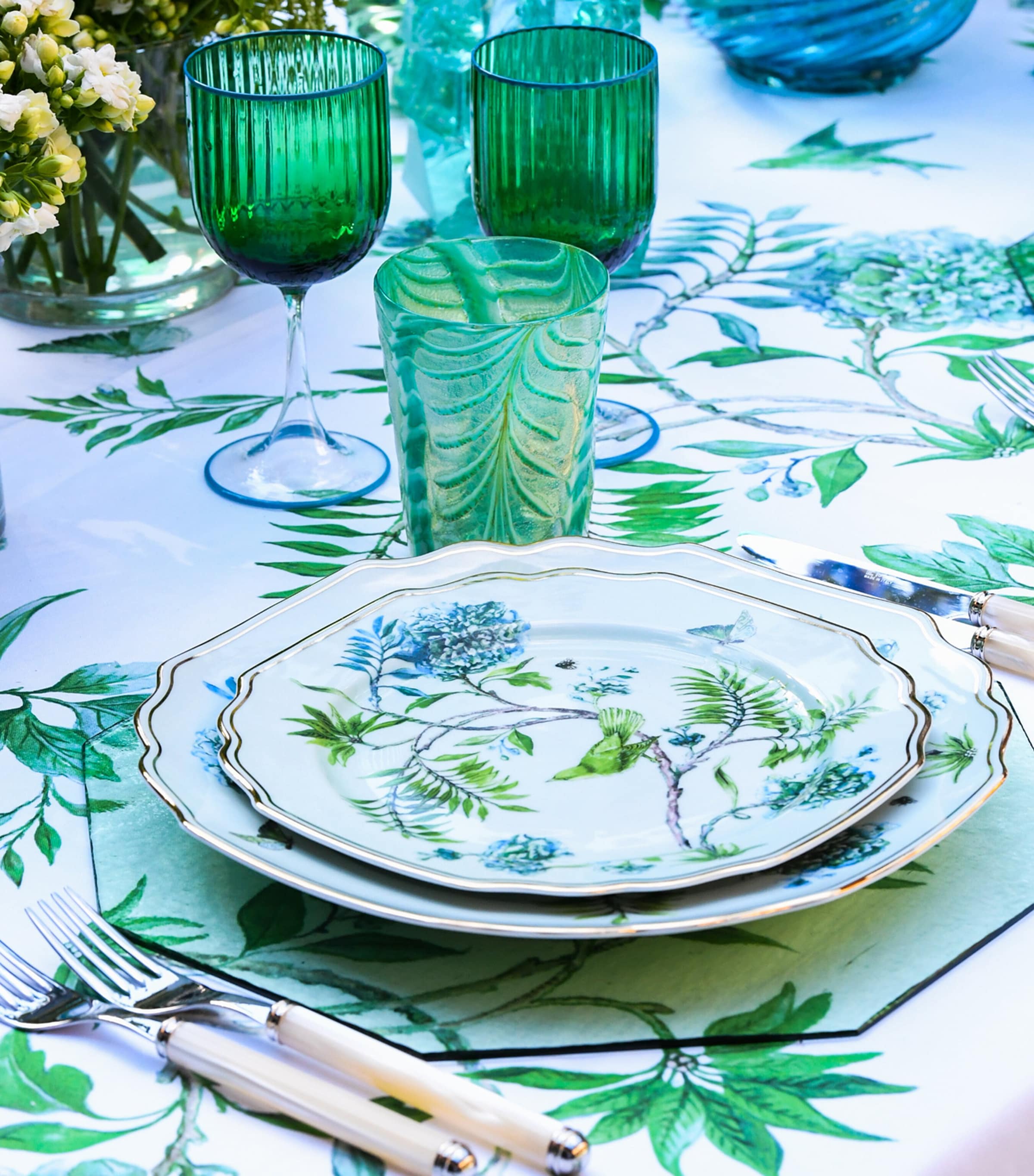 Set of 2 Secret Garden Dessert Plates (22cm) KELLY GREEN Image 5