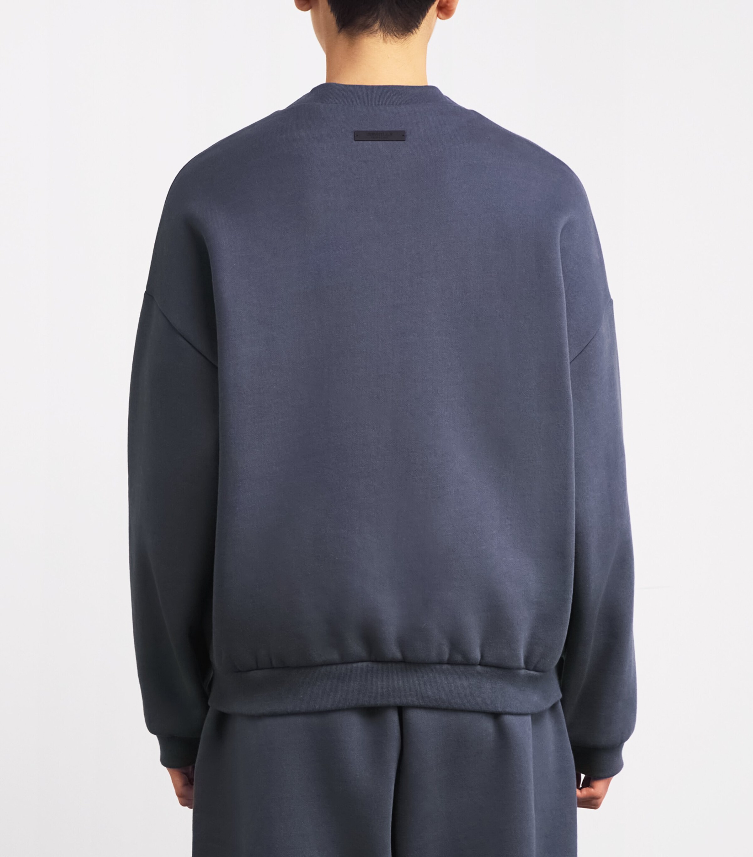 FEAR OF GOD ESSENTIALS Mens University Crest Logo Sweatshirt Marine Image 4