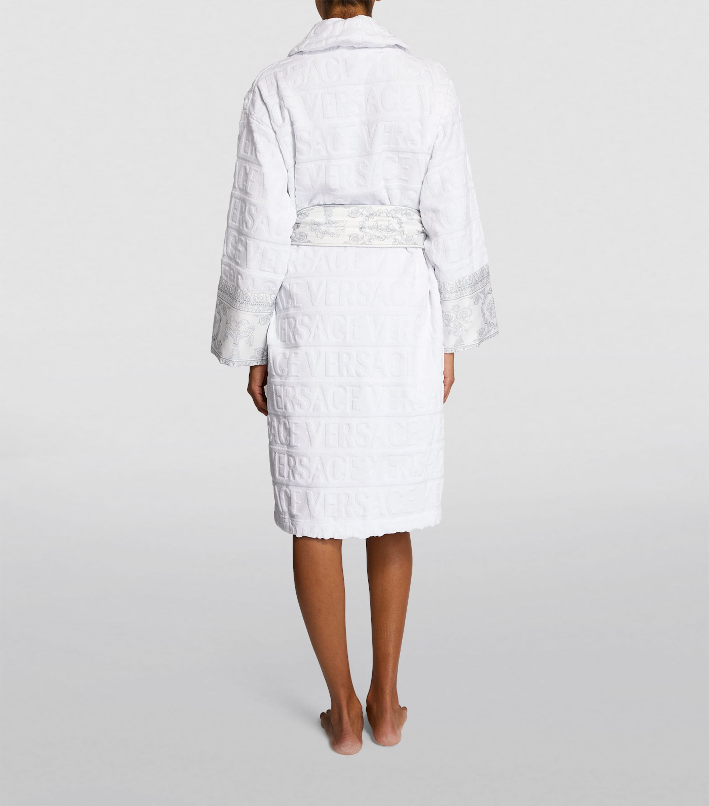 I ♡ Baroque Robe 5W380 WHT/WHT Image 2