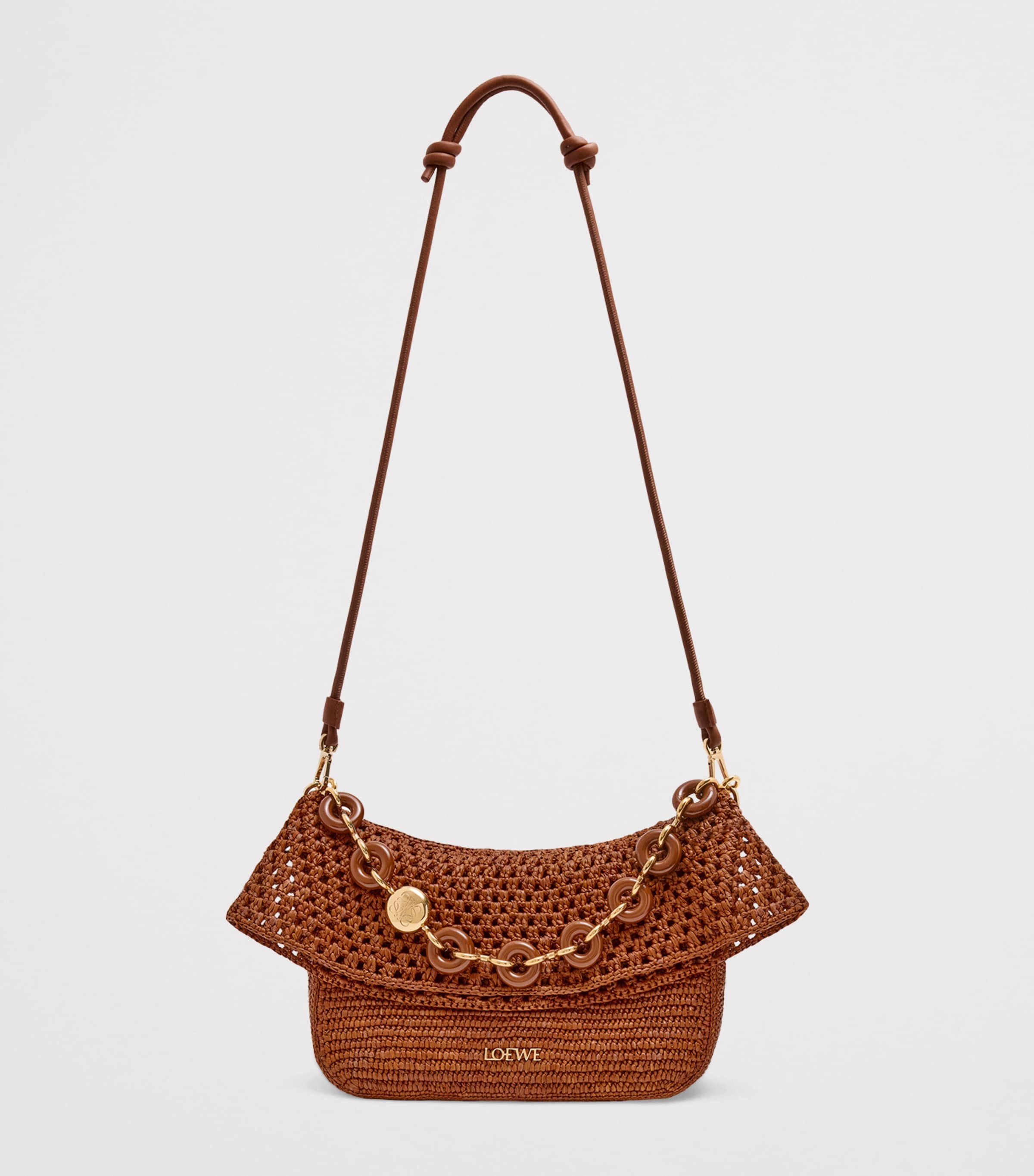 【LOEWE】 Paula's Ibiza Ola ラフィア レザーショルダーバッグ b46c35be5684bc1b4edf84ce17b40c