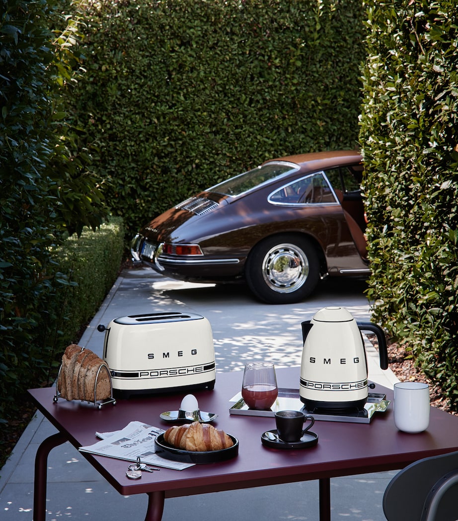 Smeg x Porsche 2-Slice Toaster WHITE Image 3