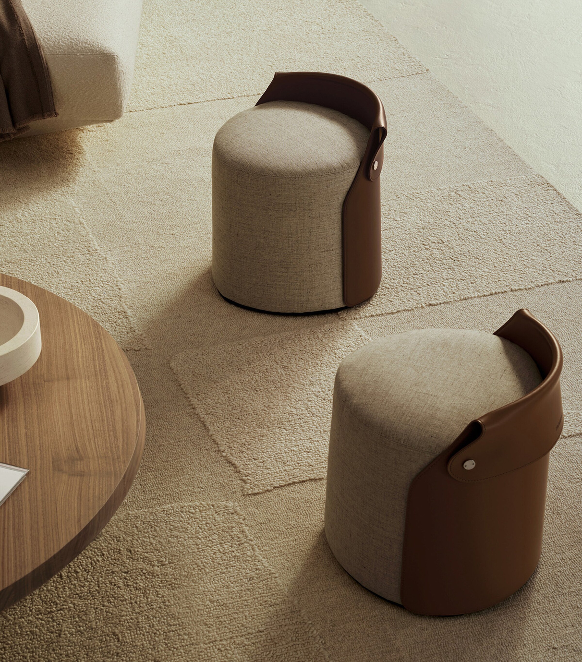 Ozzy Ottoman BEIGE Image 2