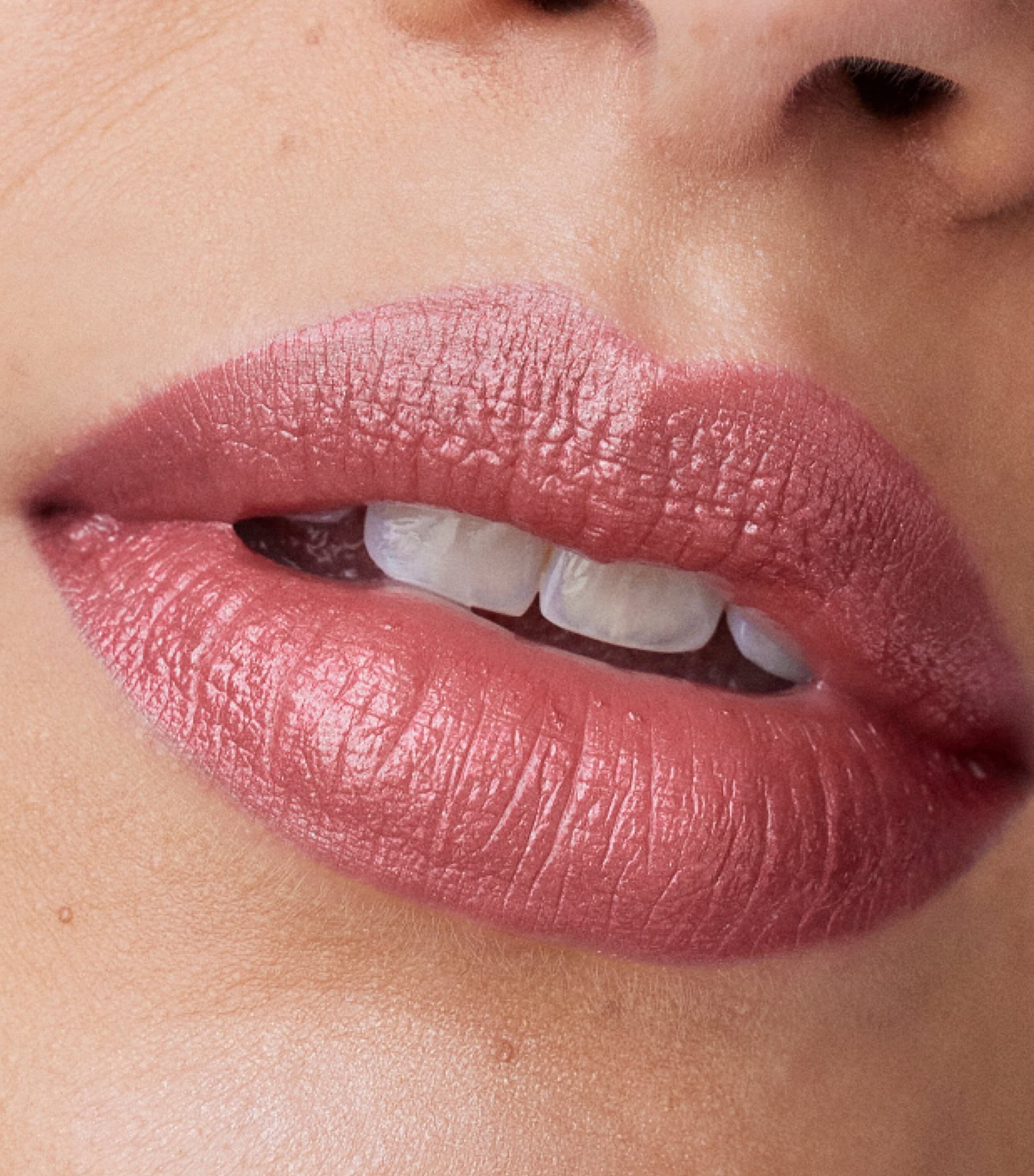 Pop Longwear Shine Lipstick BLUSH POP Image 3