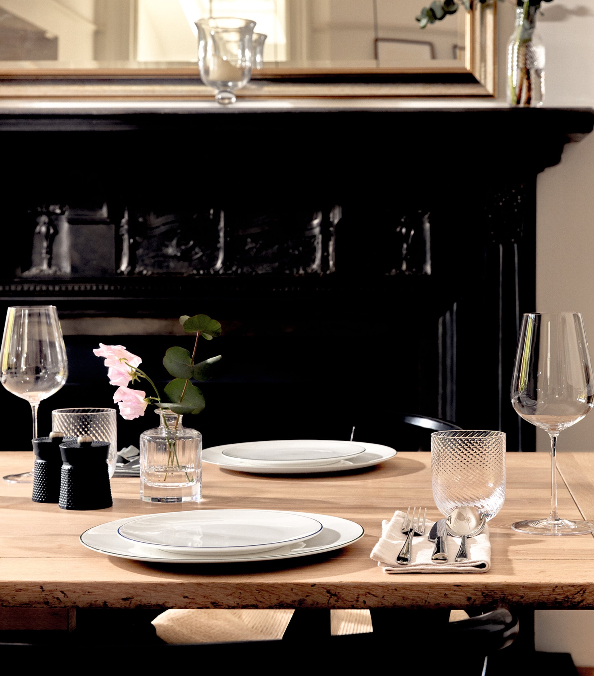 Bone China Line Dinner Plate (28cm) FOREST GREEN Image 3