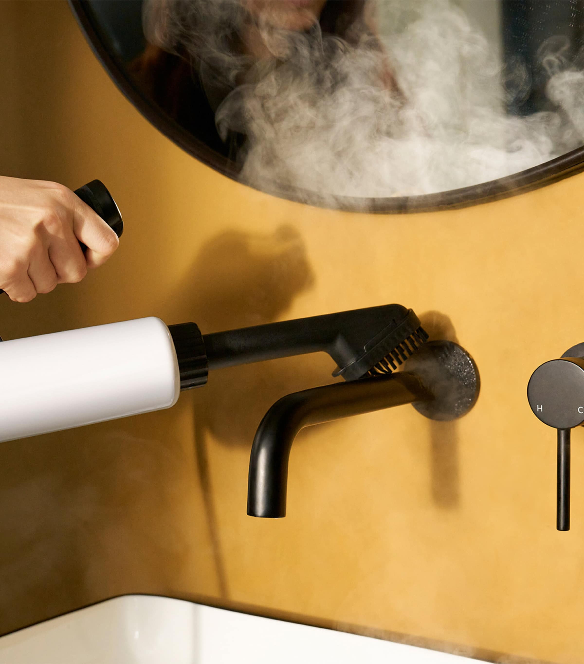 Clip-On Brushes (Set of 2) BLACK Image 3