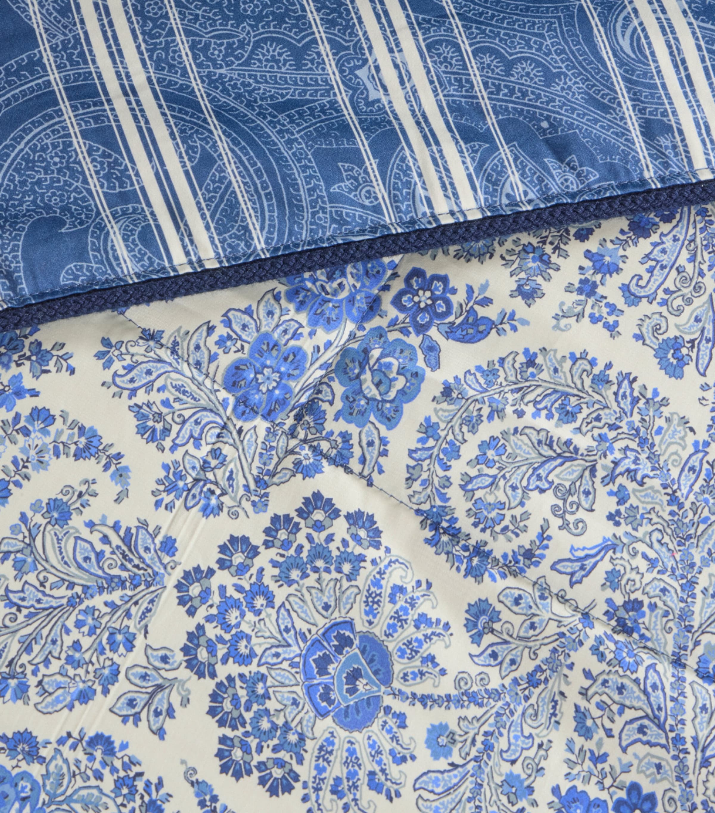 Etro Cotton Quilted Amalia Bedspread (270cm x 270cm) Print On Blue Base Image 3