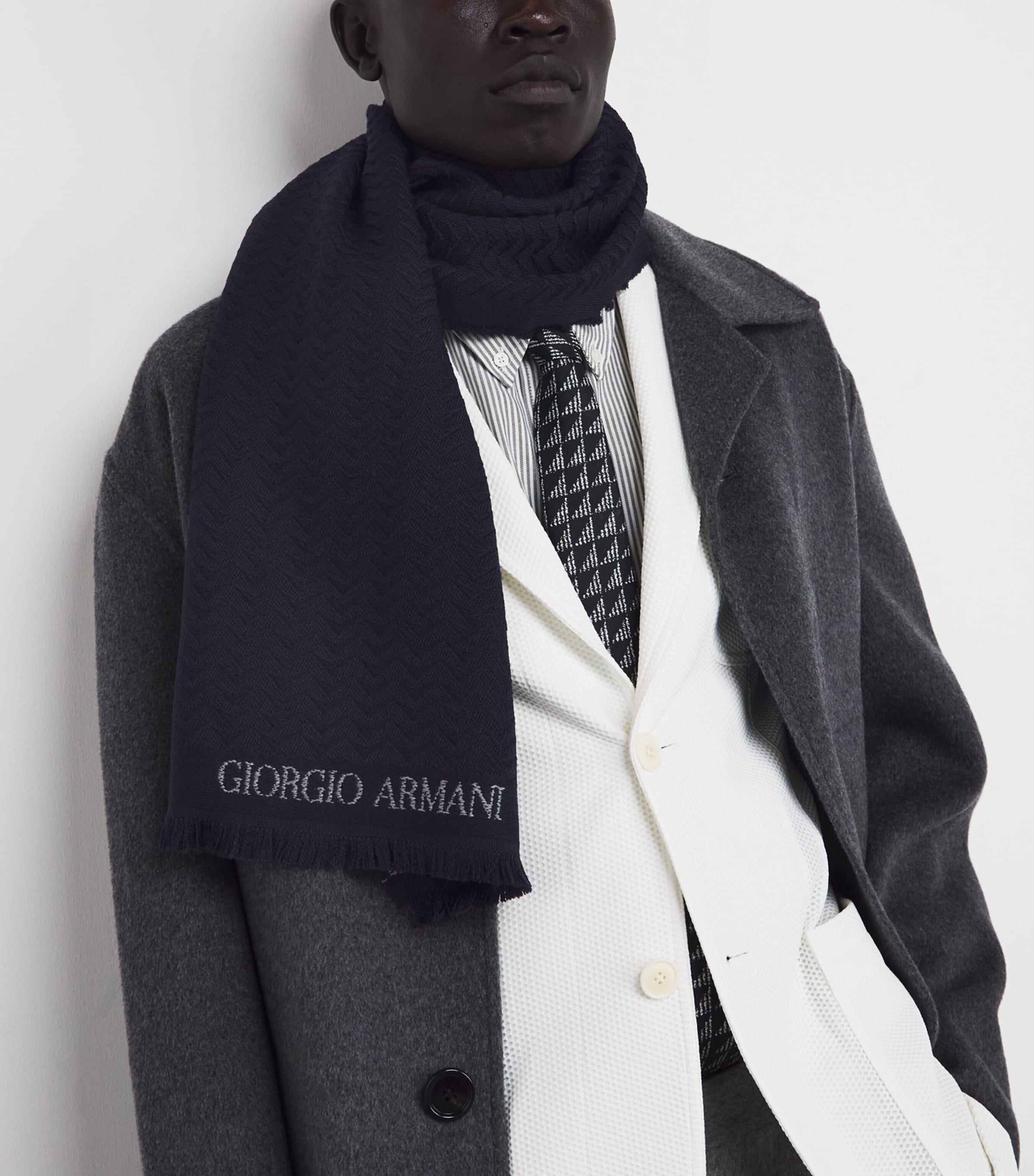 Wool Geometric Print Scarf FB066 Image 3