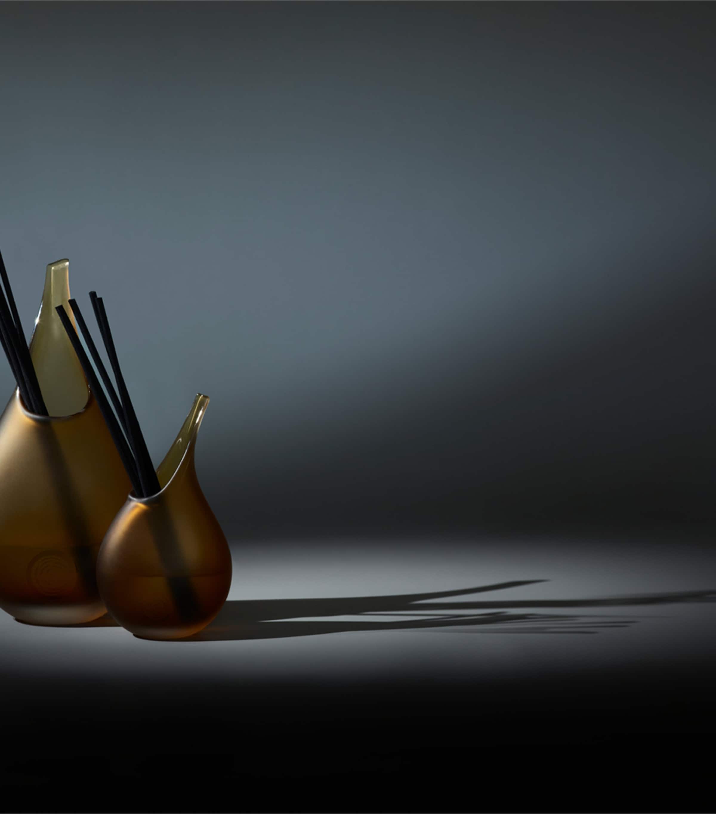 White Flowers Diffuser Duo (500ml) BRONZE Image 2